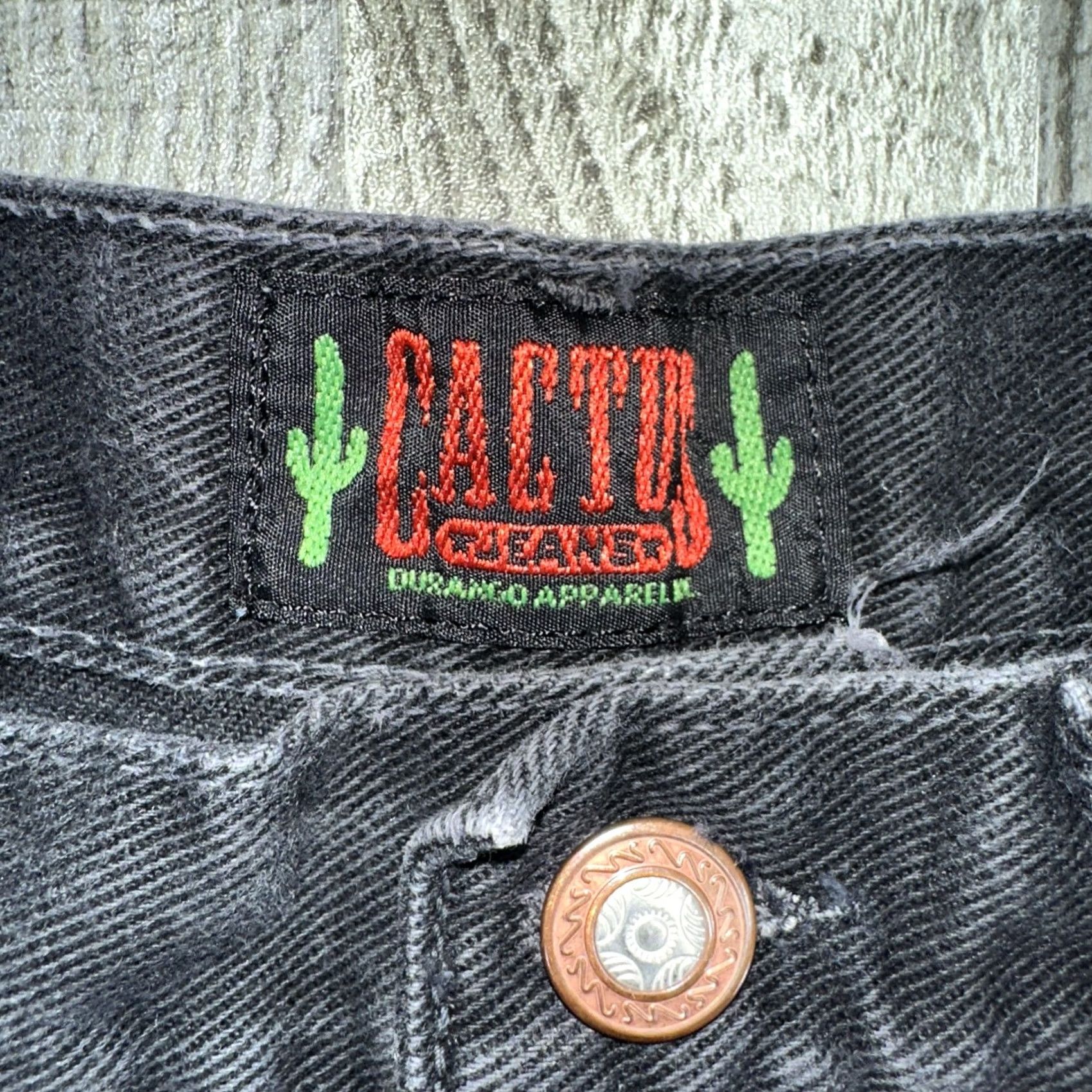 Durango VINTAGE Durango Women Black Jean Shorts Size 14 Mom Cactus Detail Durango Apparel Size 36" / US 14 / IT 50 - 3 Thumbnail