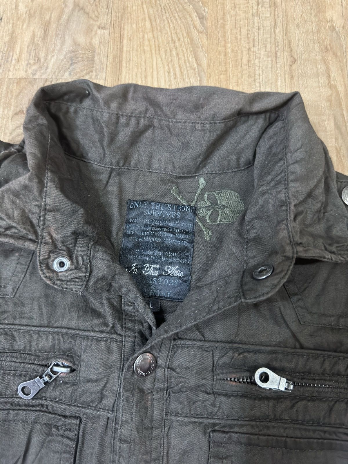 If Six Was Nine × In The Attic × Japanese Brand In the attic embroidery skulls zipper wired collar shirt Size US L / EU 52-54 / 3 - 6 Thumbnail