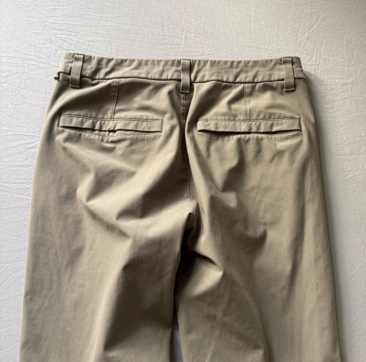 Lululemon Lululemon Slim Fit Commission Pants Size US 30 / EU 46 - 4 Thumbnail