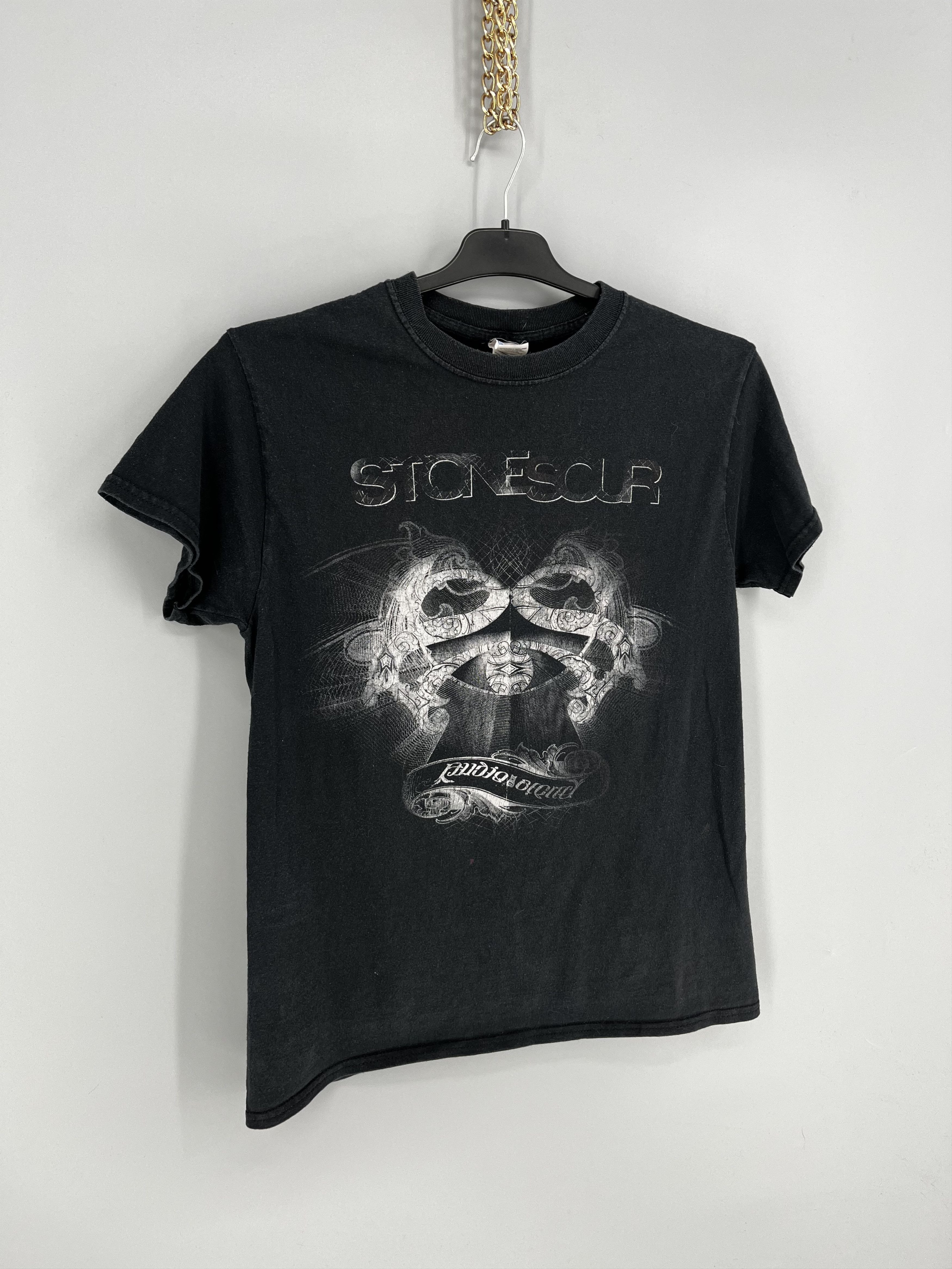Band Tees × Vintage Vintage Y2K Stone Sour Band Tee Big Logo Streetwear Size S Size US S / EU 44-46 / 1 - 2 Thumbnail