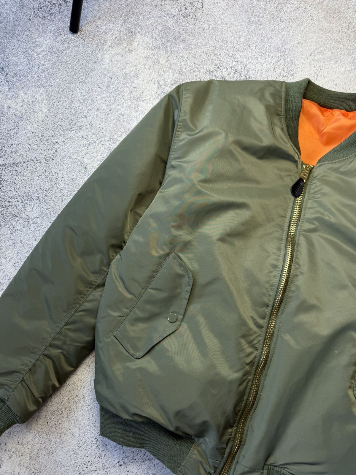 Alpha Industries Vintage Green Reversible Bomber Jacket MA1 Made in USA Size US XL / EU 56 / 4 - 11 Thumbnail