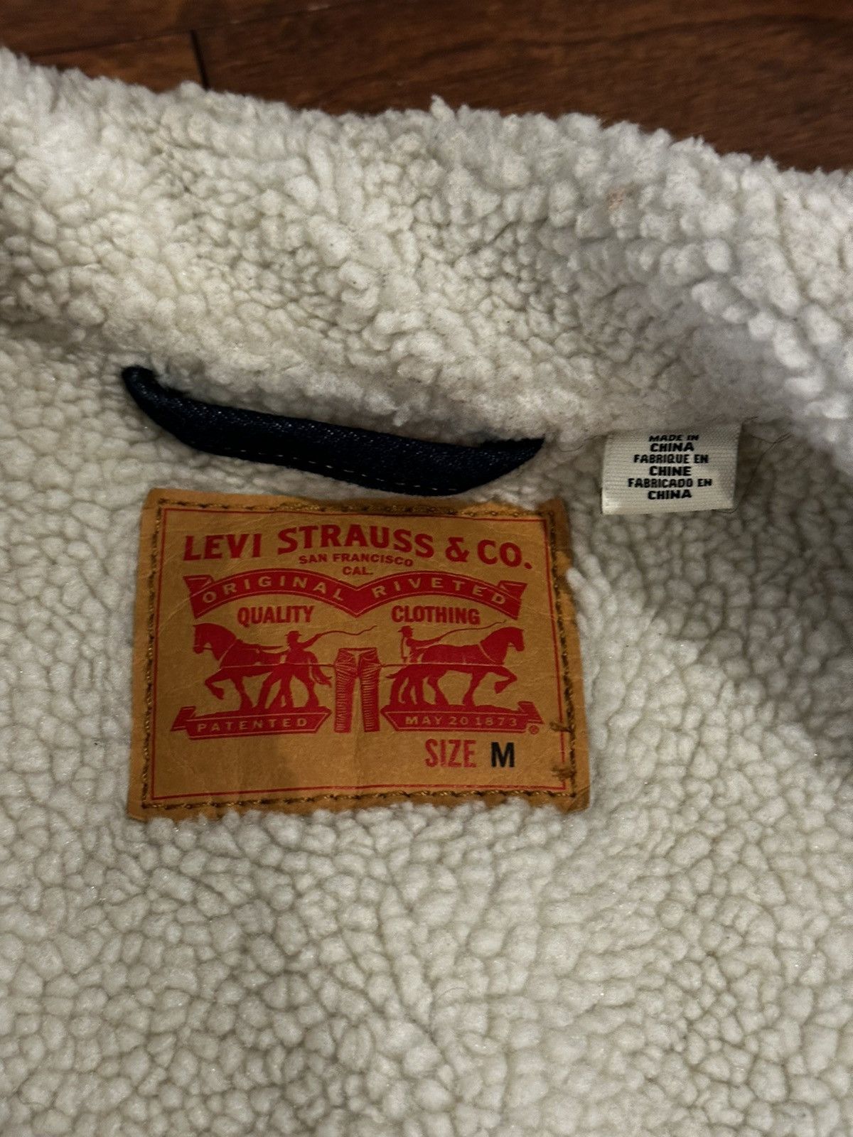 Levi's Levi's Denim Red Tab Sherpa Wool Lined Trucker Jacket Men Size US M / EU 48-50 / 2 - 4 Thumbnail