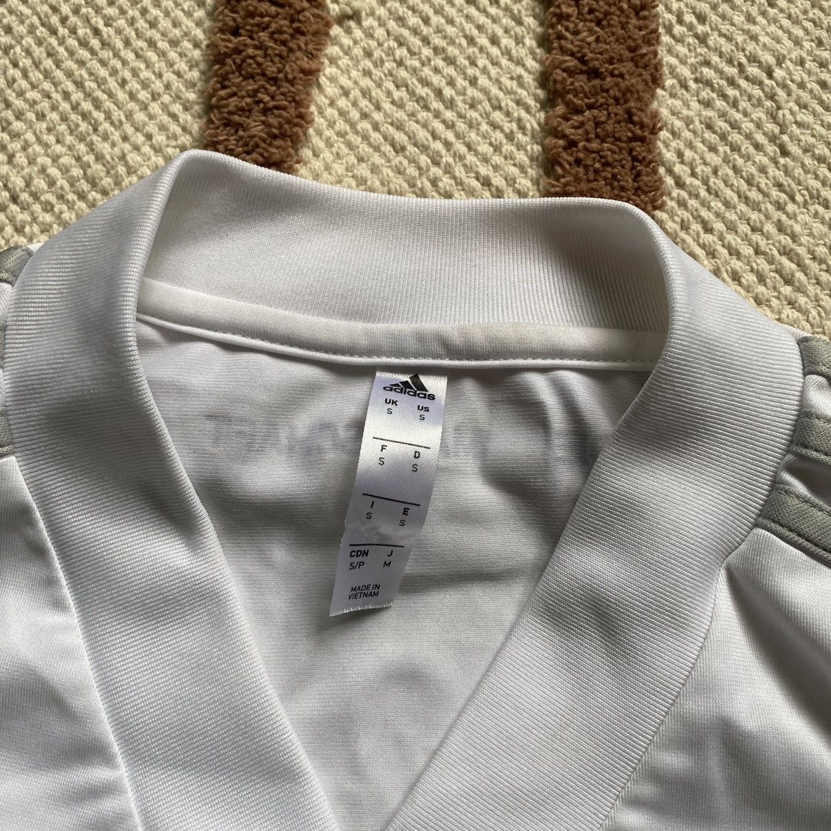 Adidas ADIDAS DEUTSCHER FC VOLKSWAGEN 2018 LONG SLEEVE JERSEY Size US S / EU 44-46 / 1 - 7 Thumbnail