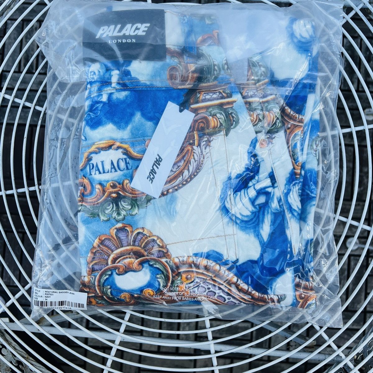 Palace Holy Grail Baggies Jean Navy Size US 34 / EU 50 - 6 Thumbnail