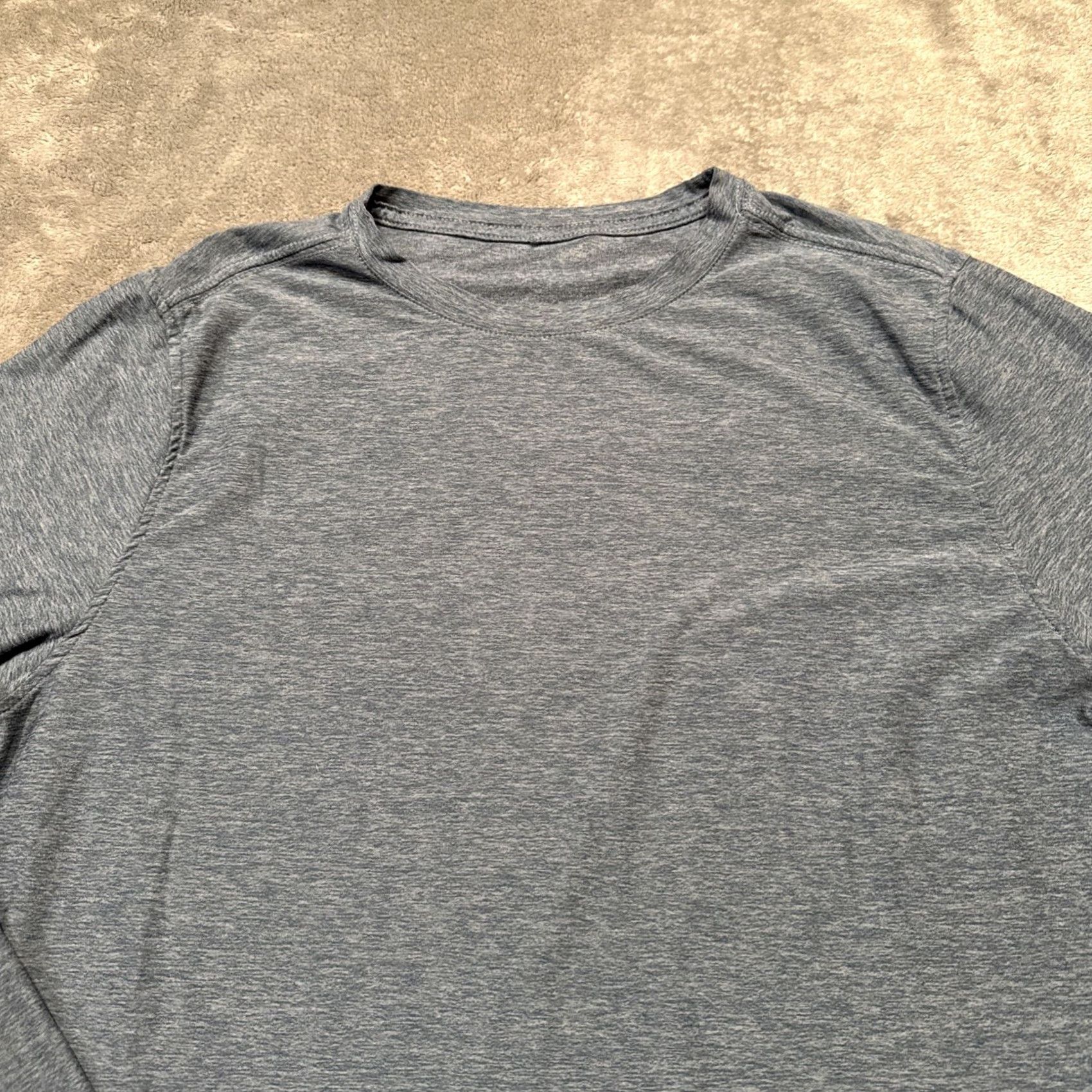Vuori Vuori Strato Tech Tee Shirt Mens Medium Blue Long Sleeve Stretch Performance Shirt Size US M / EU 48-50 / 2 - 2 Thumbnail