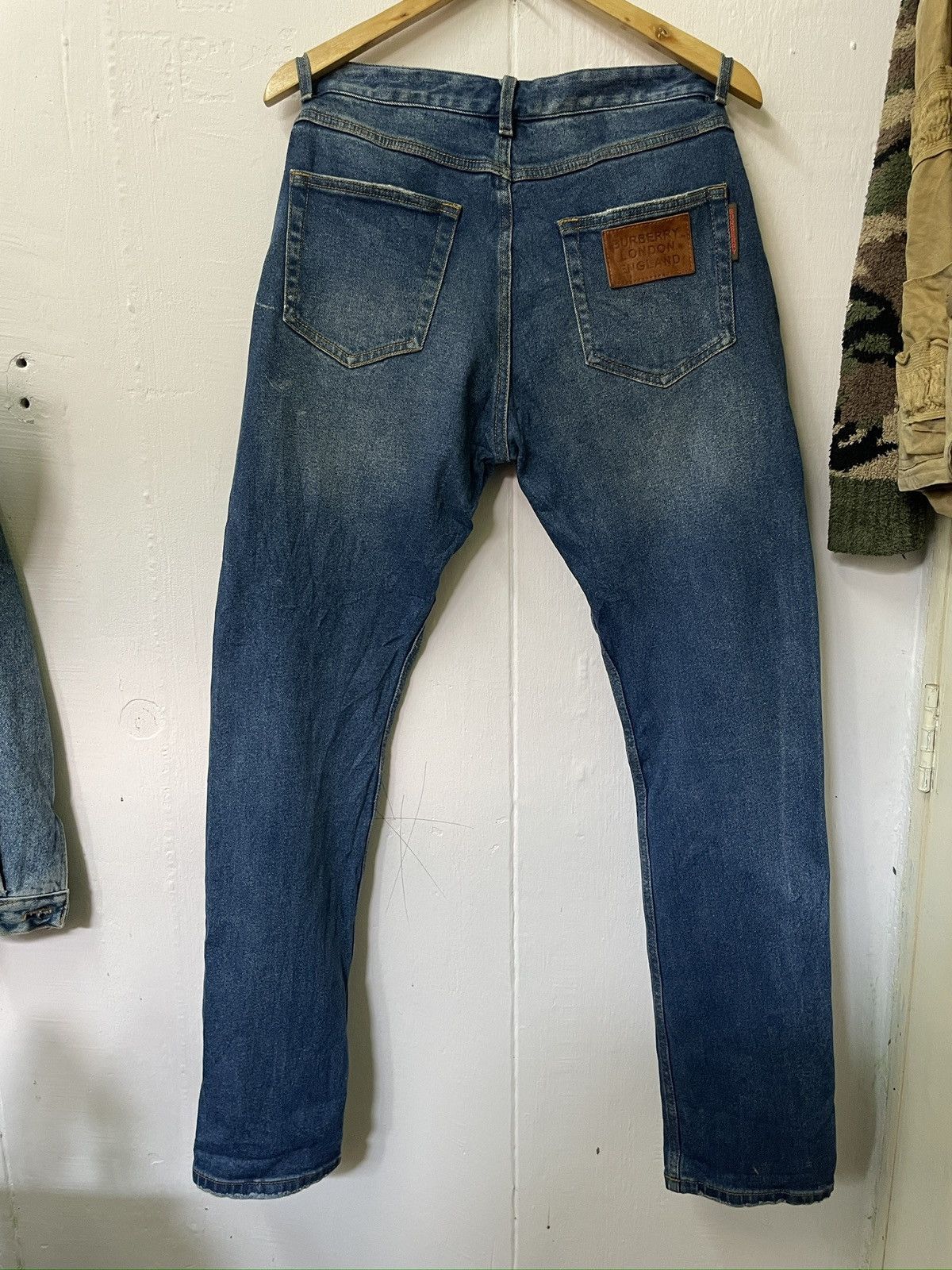 Burberry × Vintage MEN JEANS BURBERRY LONDON ENGLAND Size US 35 - 2 Thumbnail