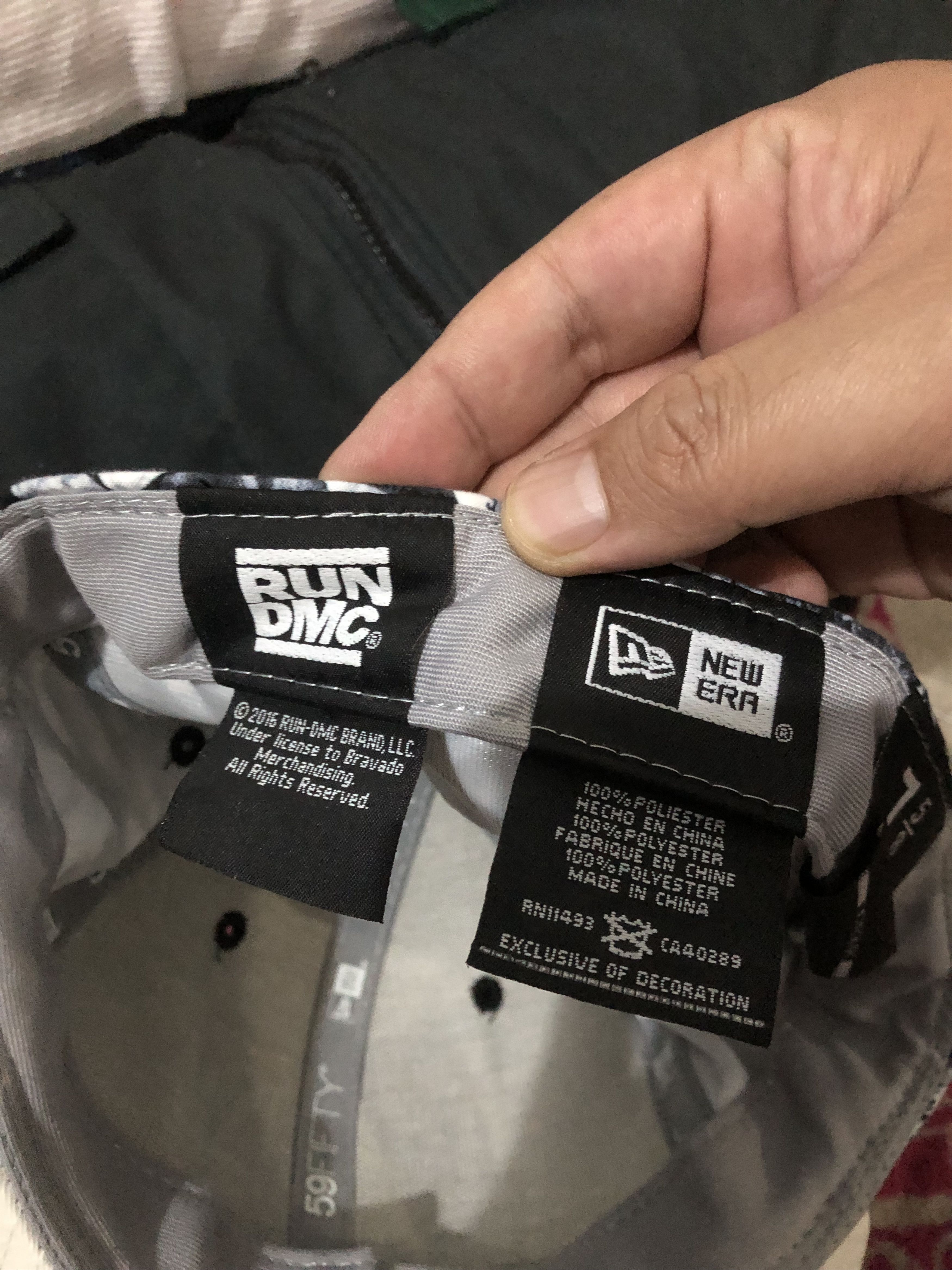 RUN DMC New Era x RUN DMC Size 46 - 4 Thumbnail