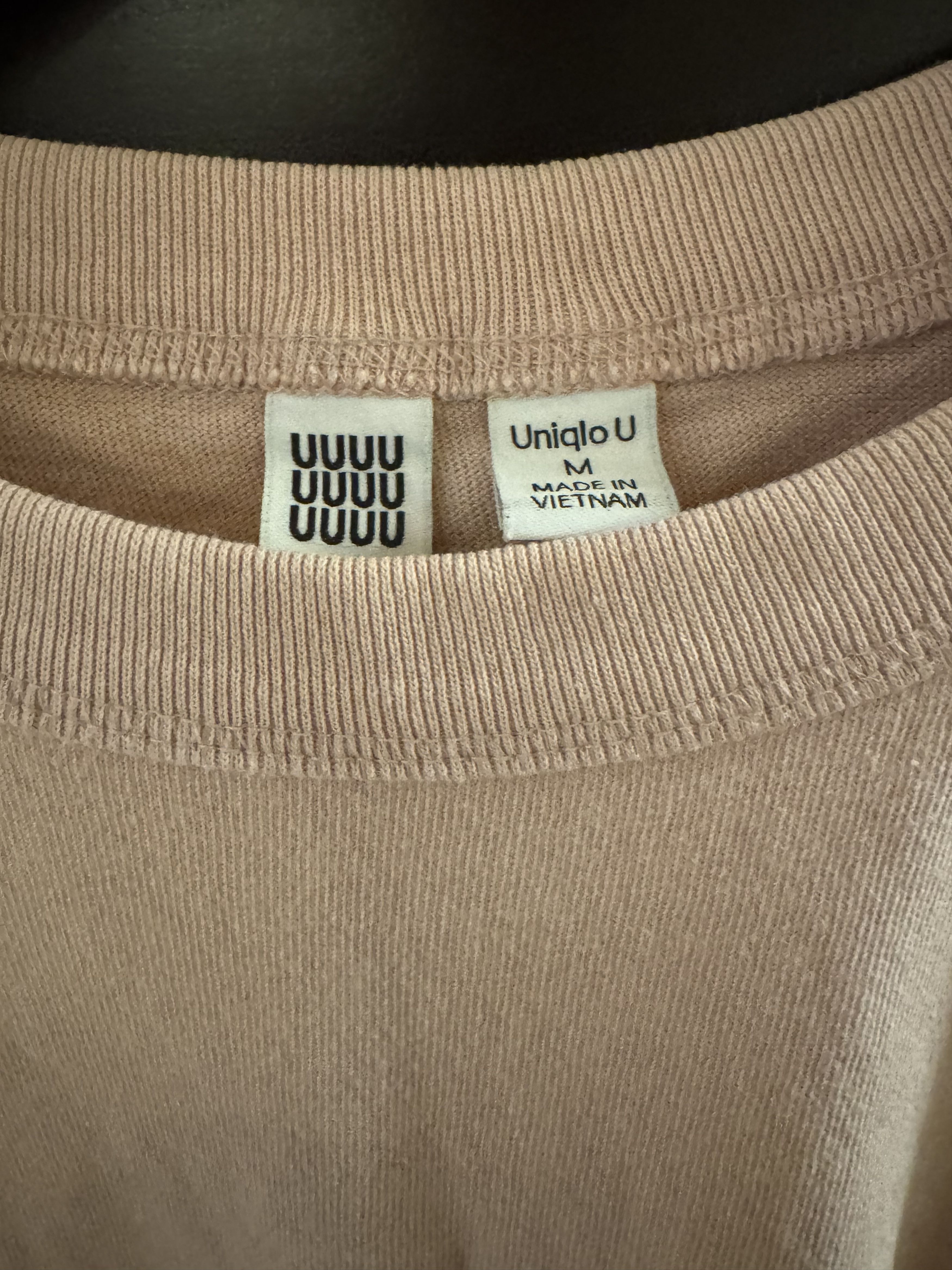 Uniqlo Pink short sleeve T-Shirt. US M