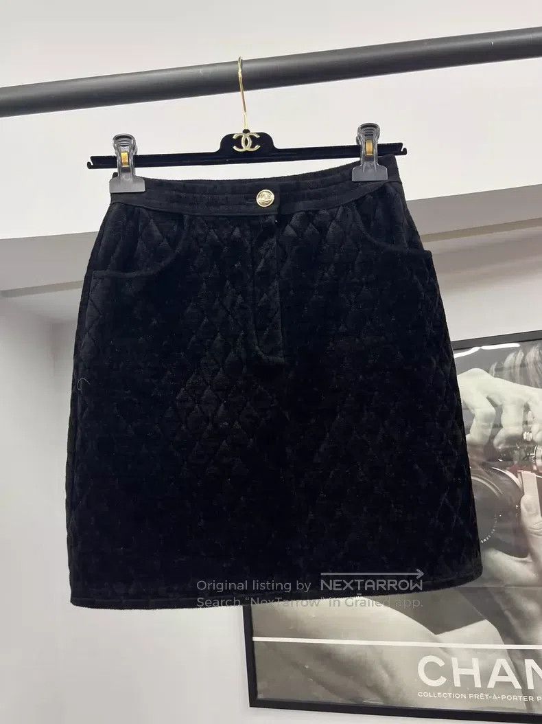 Chanel Chanel Equestrian series black diamond checkered skirt Size 26" / US 2 / IT 38 - 1 Thumbnail