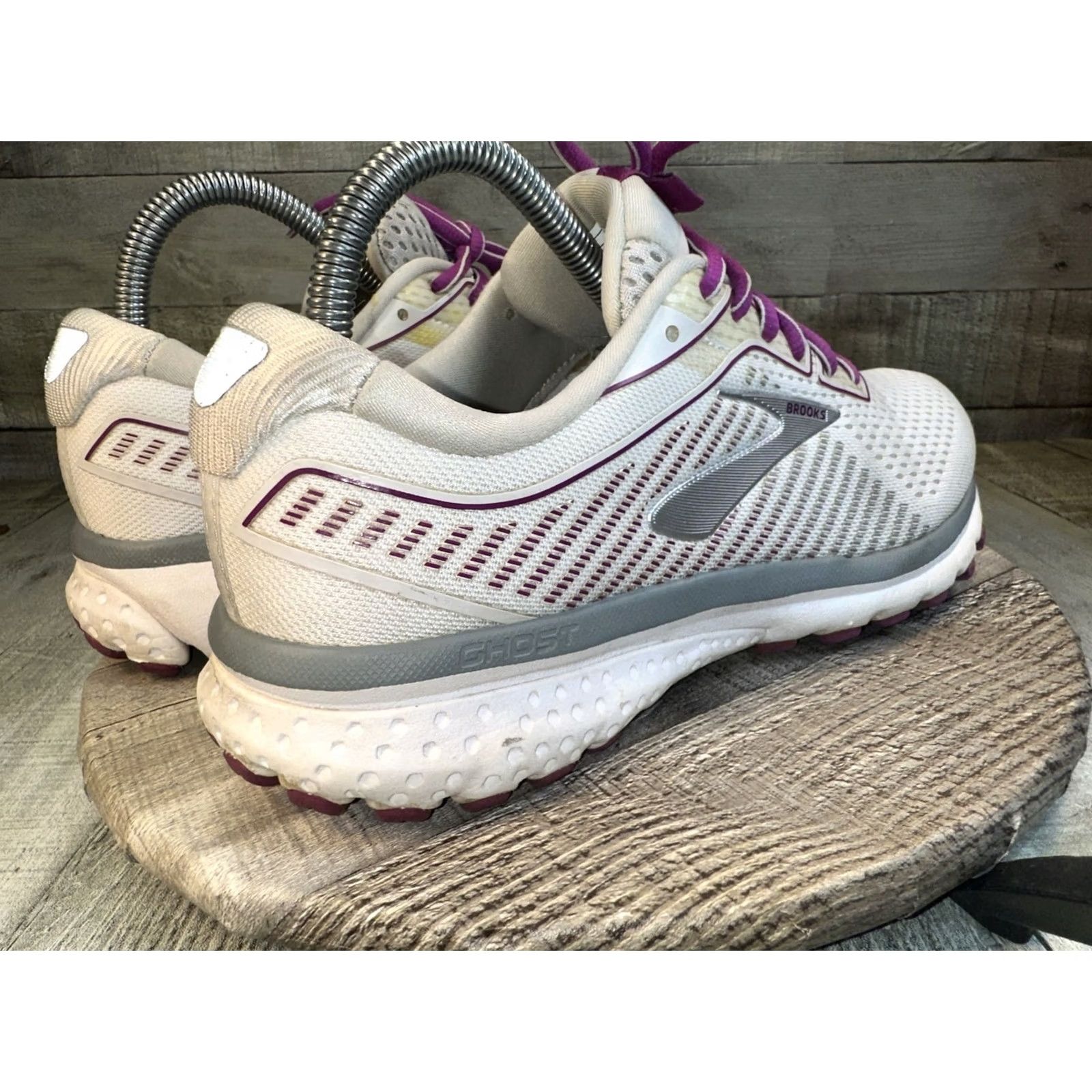 Brooks Brooks Ghost 12 Gray/Purple/White Womens US Size 8 Sneaker Low Top Athletic Shoe 2019 Scuff Free? Size US 8 / IT 38 - 7 Thumbnail