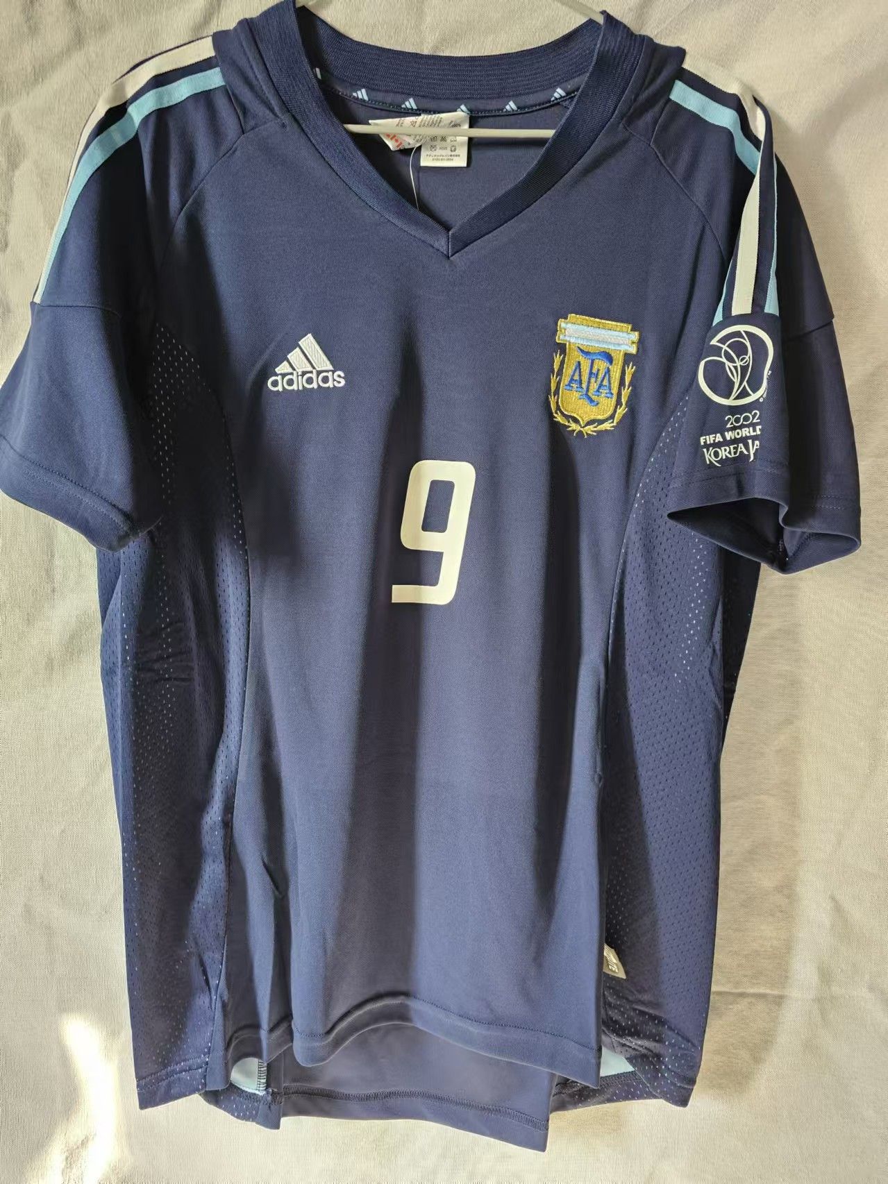 Adidas 2002 Argentina #9 Batistuta Jersey L Size US L / EU 52-54 / 3 - 2 Thumbnail