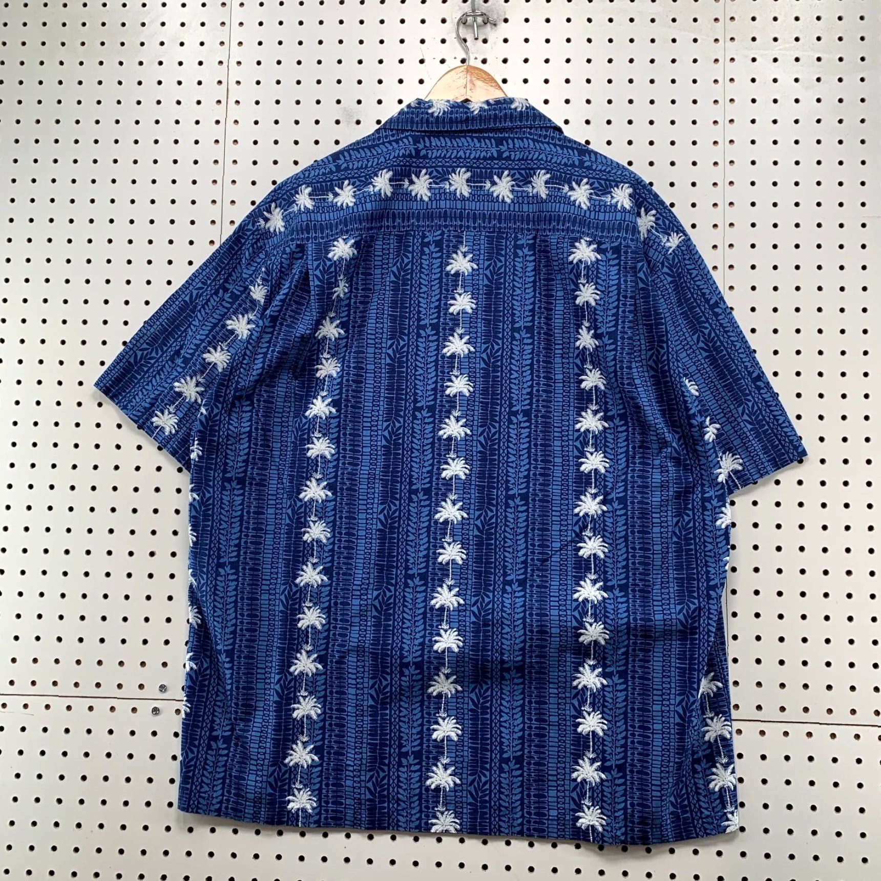 Vintage VINTAGE Pacific Button-Up Shirt Mens 2XL Blue 100% Cotton 80s Hawaiian Palm Floral Shirt Size US XXL / EU 58 / 5 - 2 Thumbnail