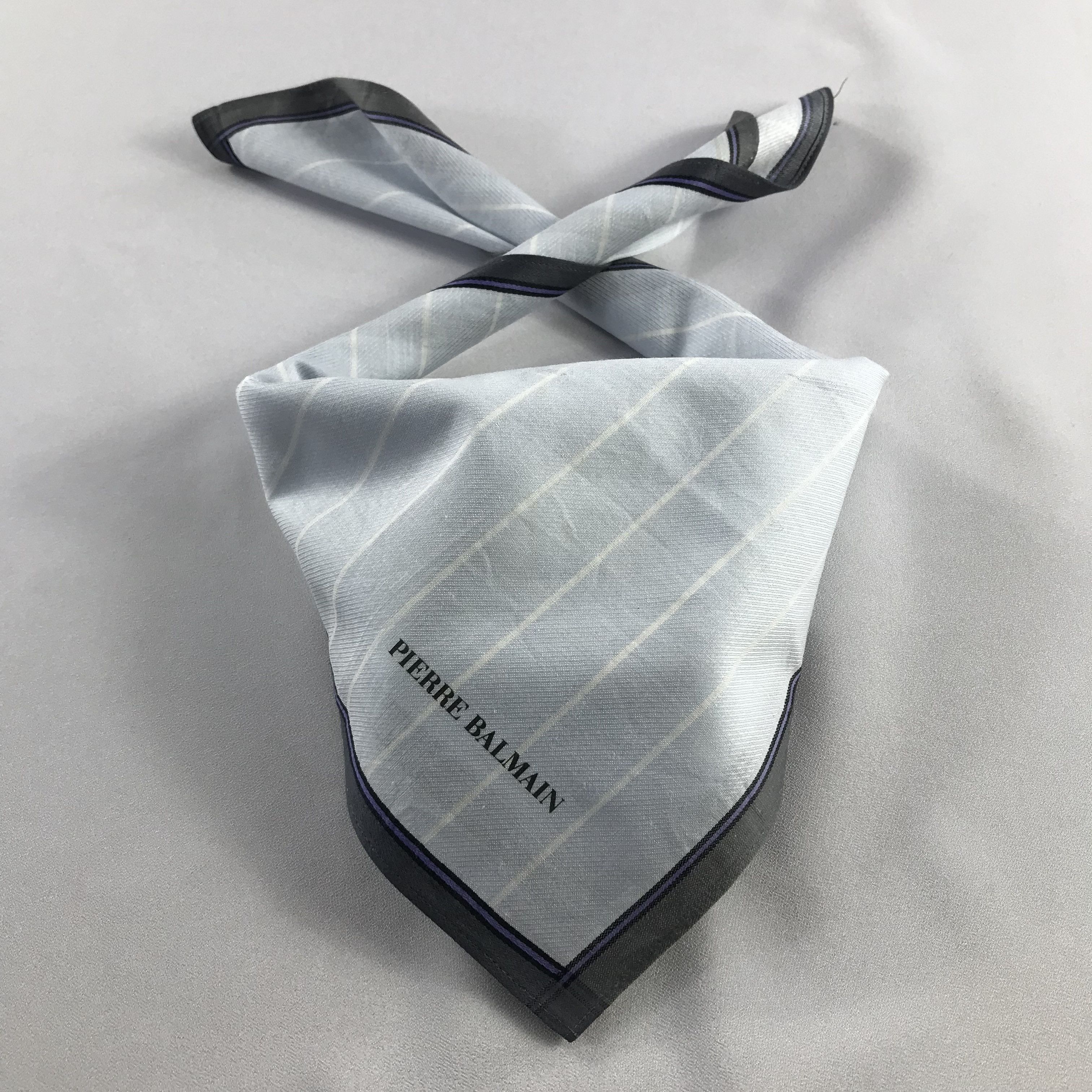 Pierre Balmain Pierre Balmain Handkerchief / Bandana / Neckerchief C548 Size ONE SIZE - 1 Thumbnail