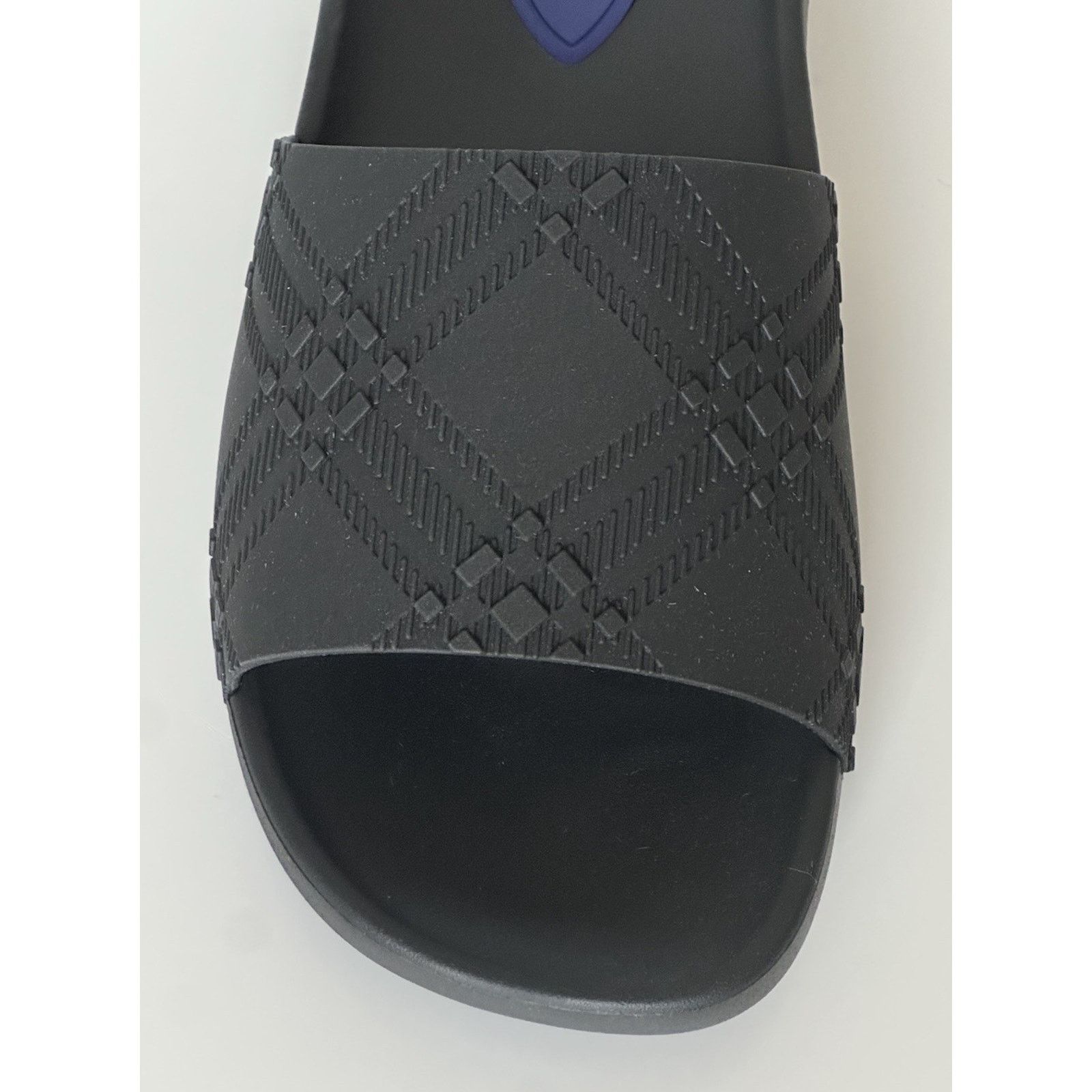 Burberry Burberry Dive Black Rubber Sandals 11 US (44 Euro) 8104718 Size US 11 / EU 44 - 5 Thumbnail