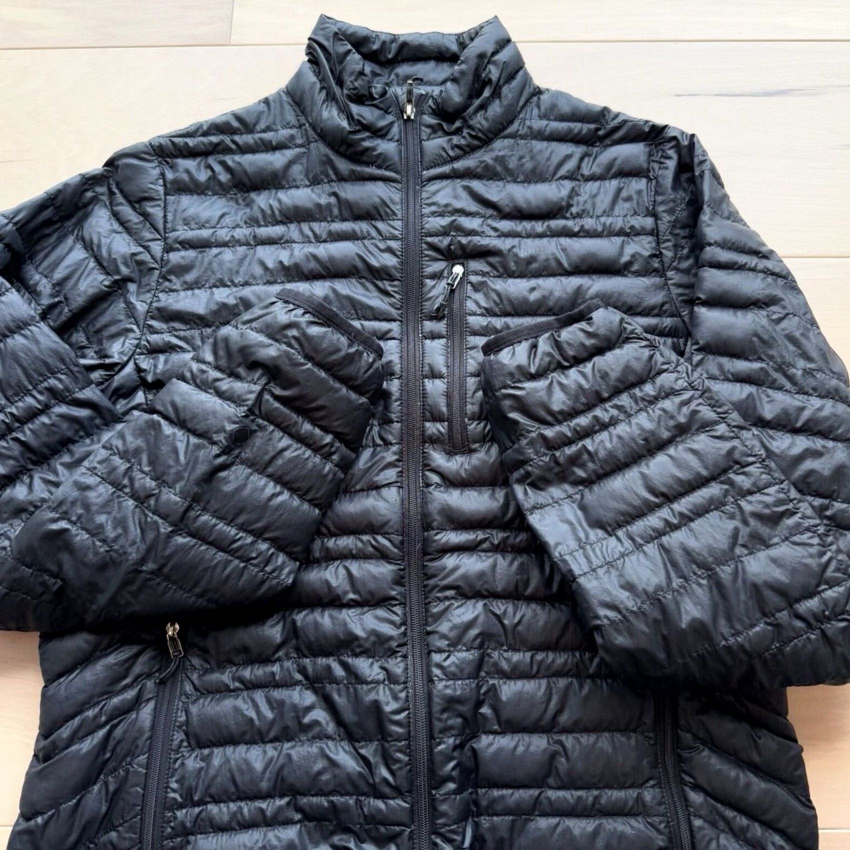 Patagonia Patagonia Women's M Black Down Jacket Ultralight Lightweight Puff Outerwear Size M / US 6-8 / IT 42-44 - 4 Thumbnail