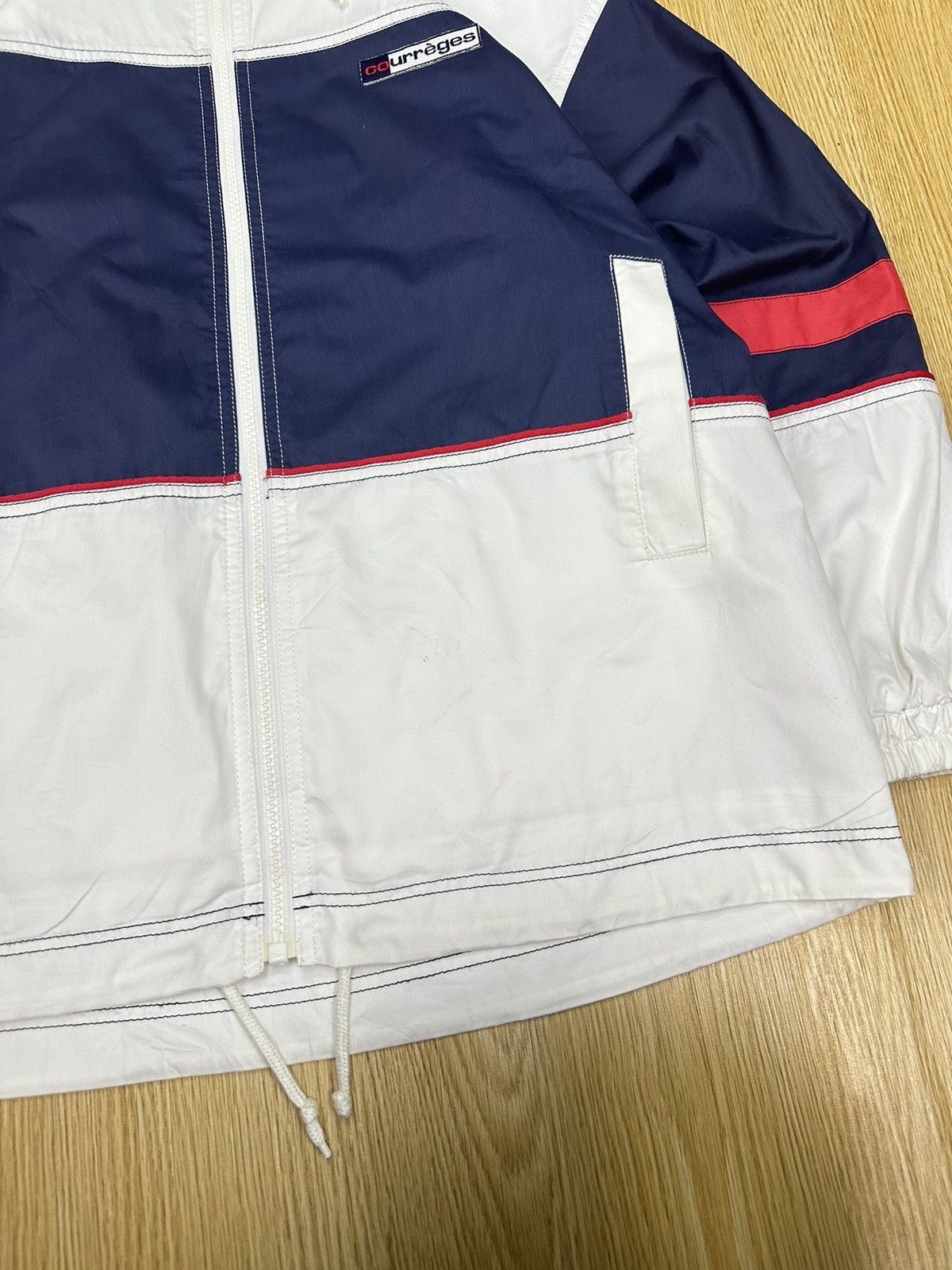 Courreges Courreges Nylon Windbreaker Vintage Jacket Z207 Size US L / EU 52-54 / 3 - 6 Thumbnail