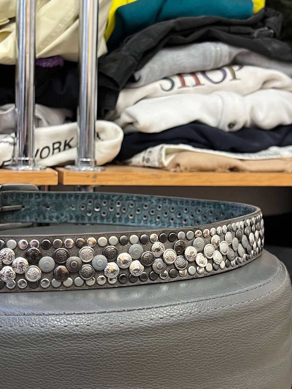 If Six Was Nine Studded Leather Belt BB Simon Style Y2K Glamour Size ONE SIZE - 3 Thumbnail