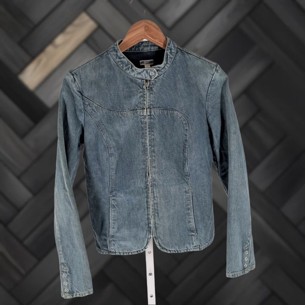 Gap VINTAGE Gap Denim Jacket Asymmetric Moto Zip Biker 2002 10 Medium Wash Blue Womens Jacket Gap Denim 2002 Spring 2002 Collection Size L / US 10 / IT 46 - 1 Thumbnail