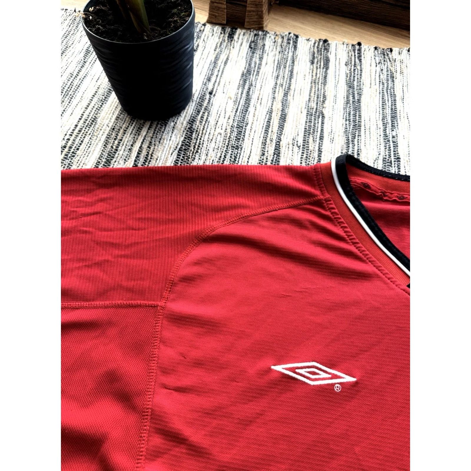 Umbro VINTAGE Umbro MANCHESTER UNITED HOME FOOTBALL JERSEY Men’s XL Red Soccer Shirt Sports Jersey England 2000-2002 Size US XL / EU 56 / 4 - 4 Thumbnail