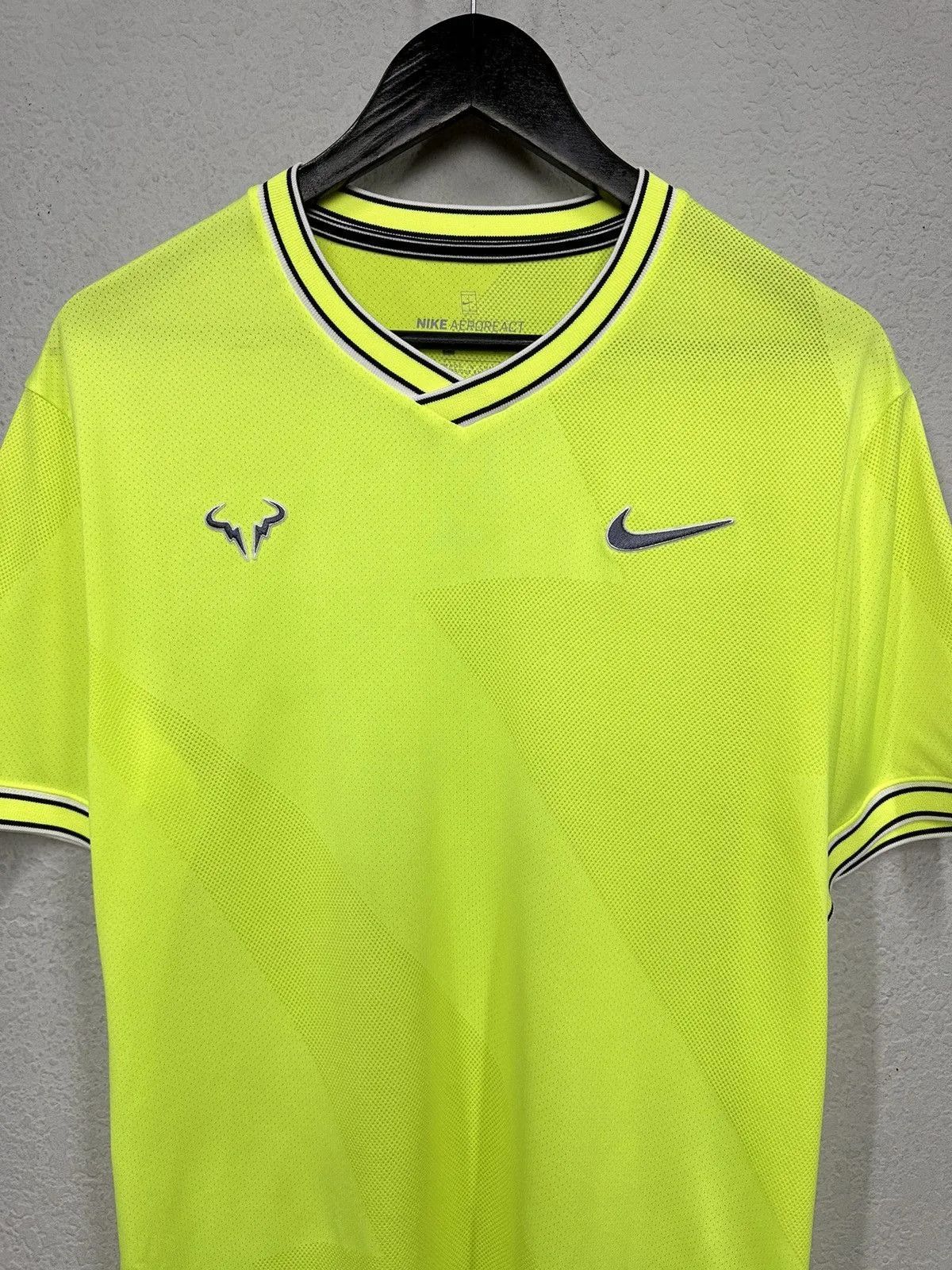 Vintage Nike Rafa Nadal 2019 French Open Tennis Crew Roger Federer Size US M / EU 48-50 / 2 - 1 Thumbnail