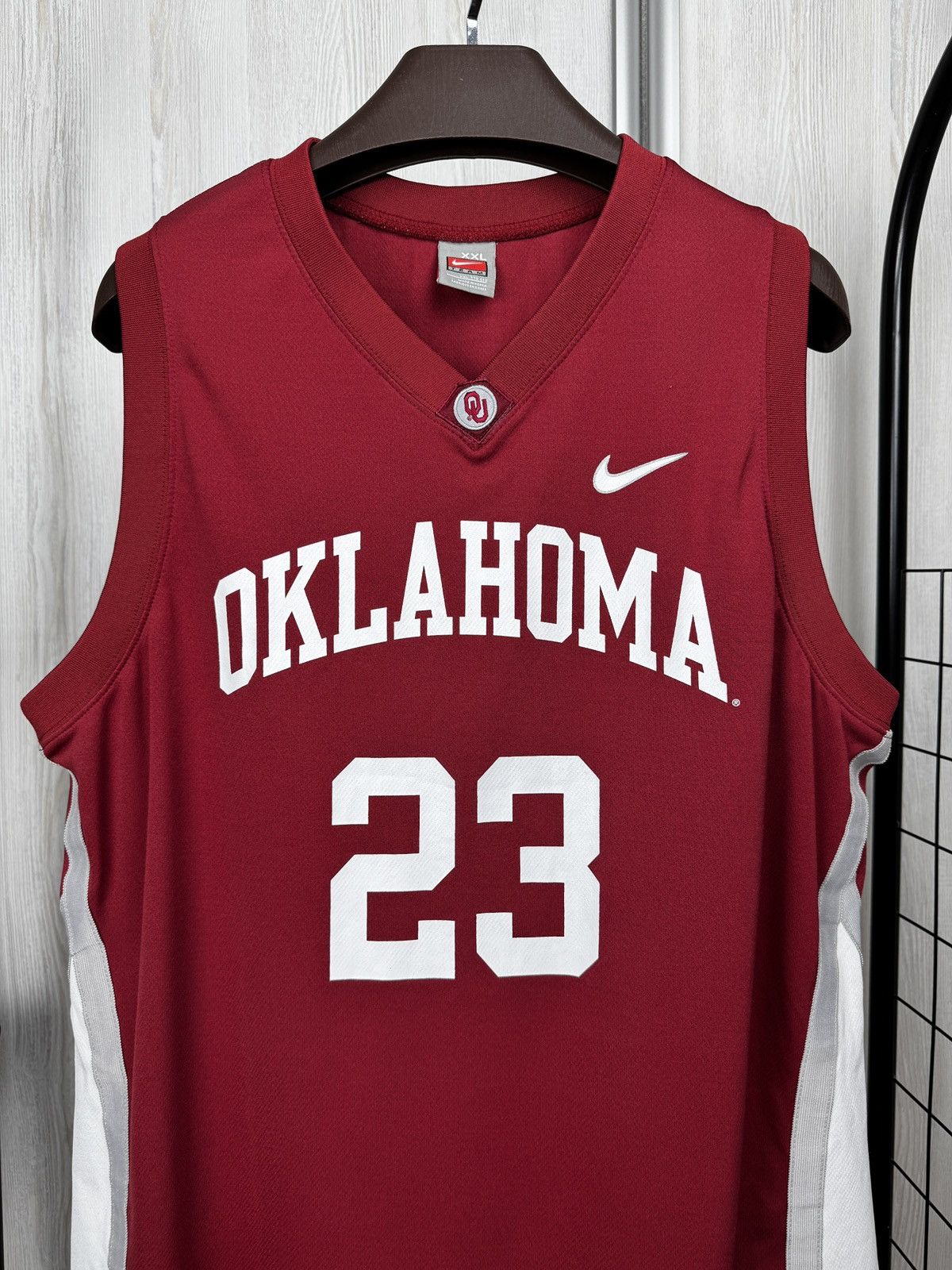Nike Nike Oklahoma Sooners #23 NCAA Basketball Jersey Authentic Size US XXL / EU 58 / 5 - 4 Thumbnail