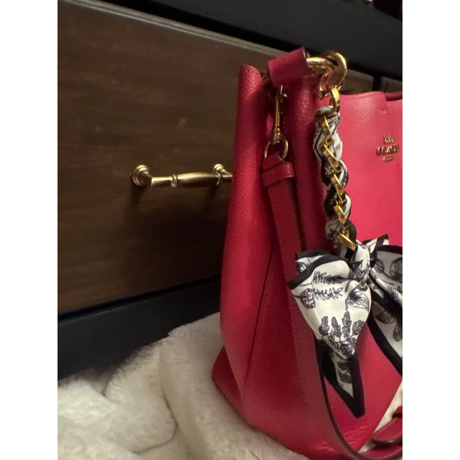 Coach Dark Pink Strawberry Coach Bucket bag Size ONE SIZE - 6 Thumbnail