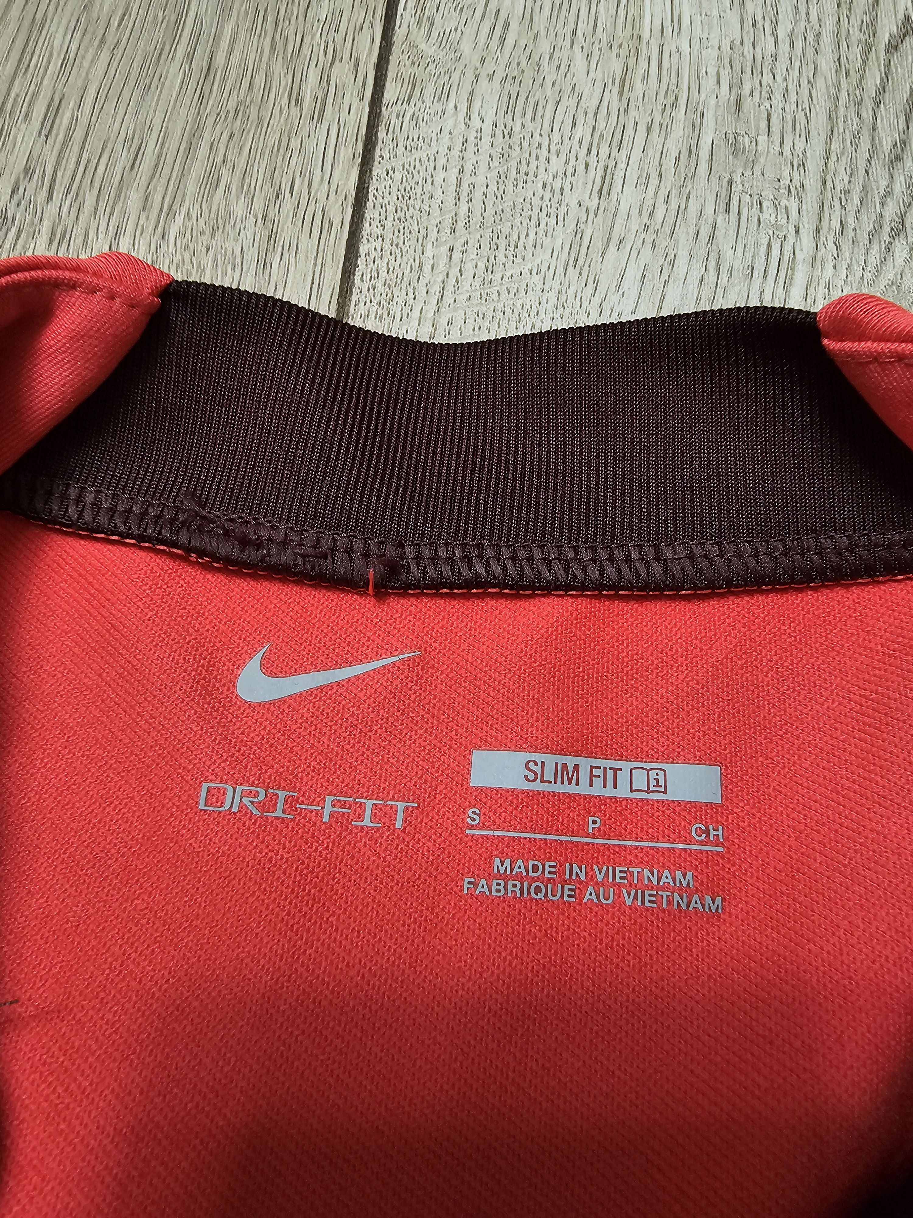 Nike LIVERPOOL 2022 2023 WOMEN FOOTBALL TOP SOCCER JACKET 1/3 ZIP Size S / US 4 / IT 40 - 5 Thumbnail