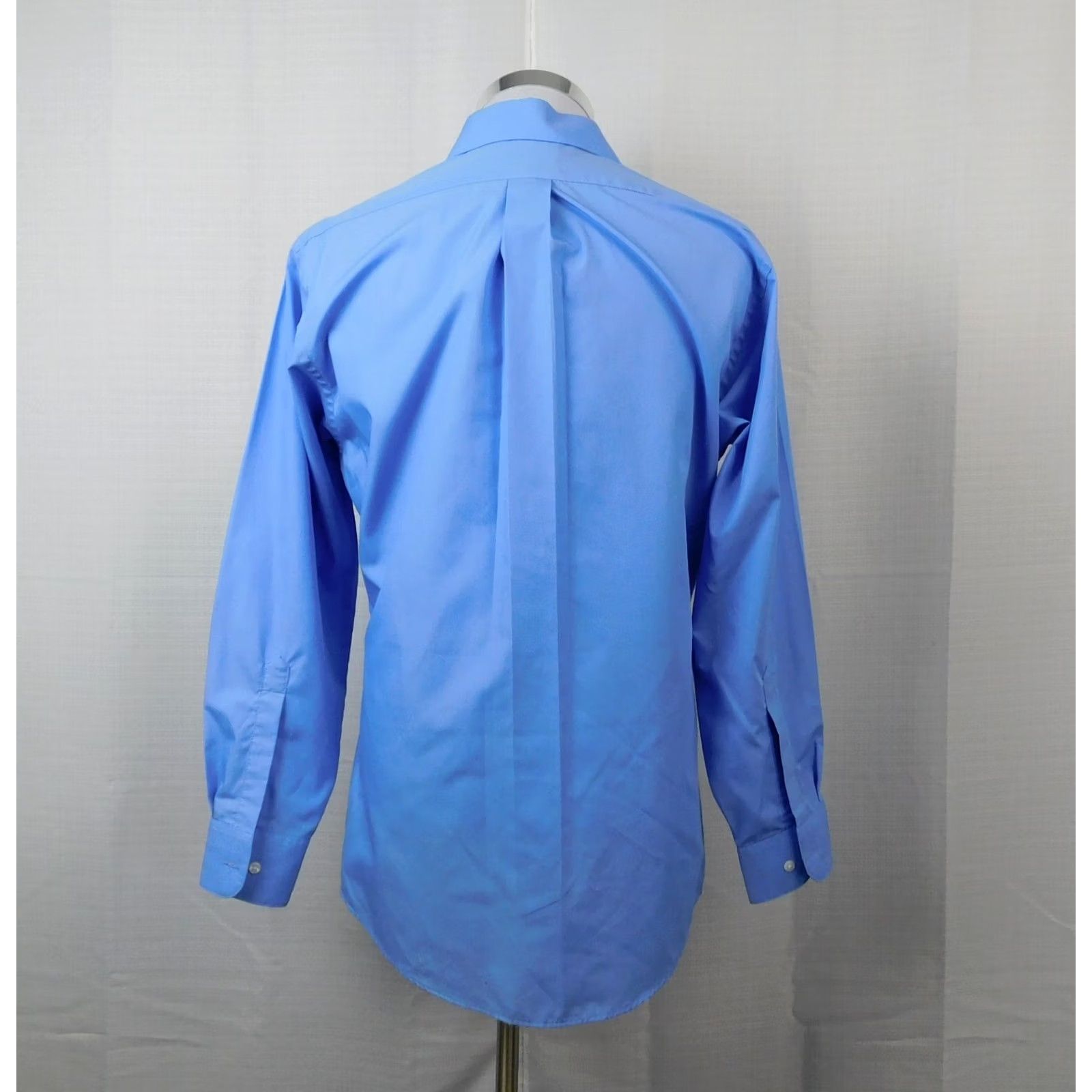 Van Heusen Van Heusen Men's Long Sleeve Button-Up Shirt Medium Blue Fitted Classic Preppy Size US L / EU 52-54 / 3 - 2 Thumbnail