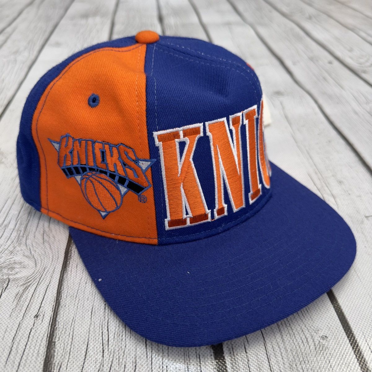 NBA × Starter × Vintage Vintage New York Knicks hat Size ONE SIZE - 2 Thumbnail