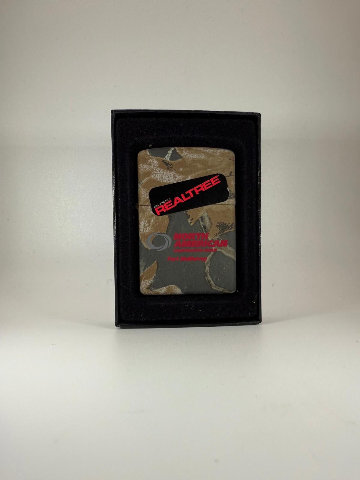 Zippo 90's Zippo Realtree Camo Fort McMurray Windproof Lighter Size ONE SIZE - 3 Thumbnail