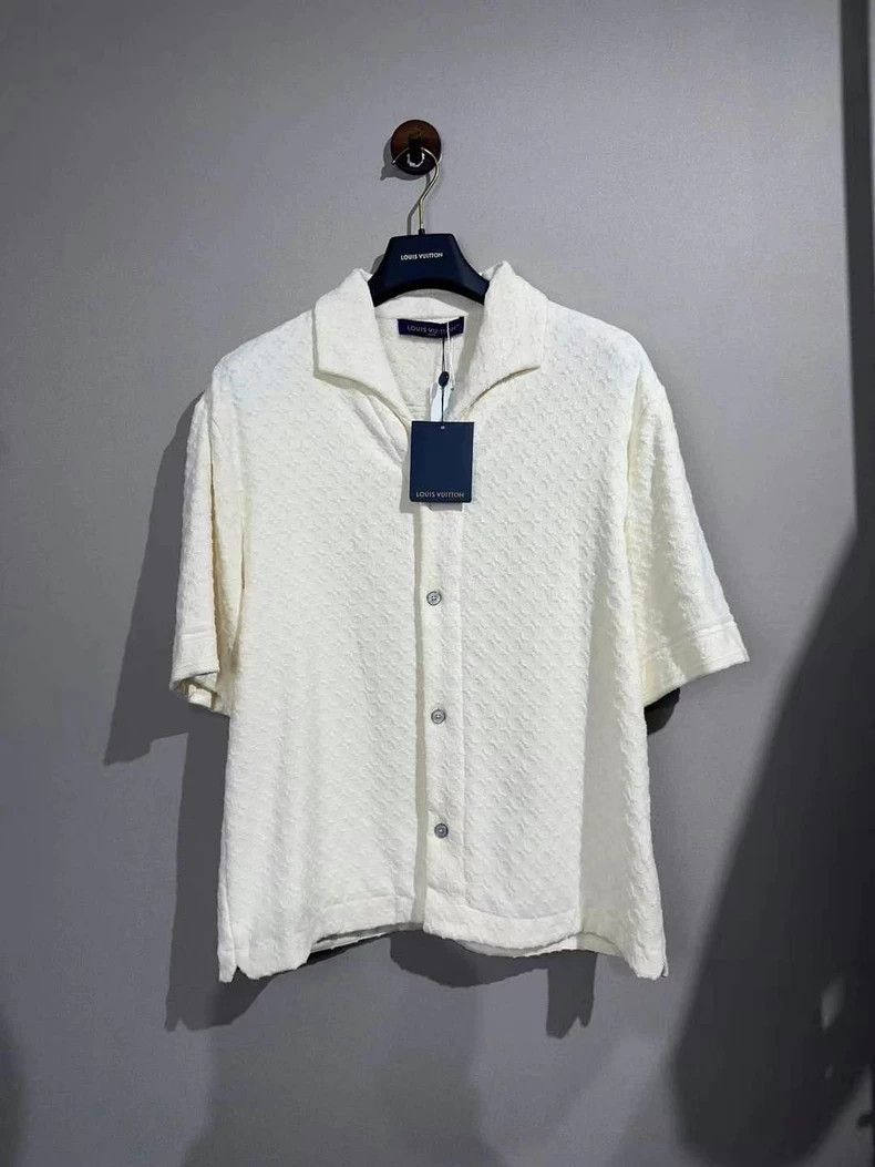 Louis Vuitton Louis Vuitton FW25 Terry Short Sleeve Jacquard Solid Shirt Size US L / EU 52-54 / 3 - 1 Thumbnail
