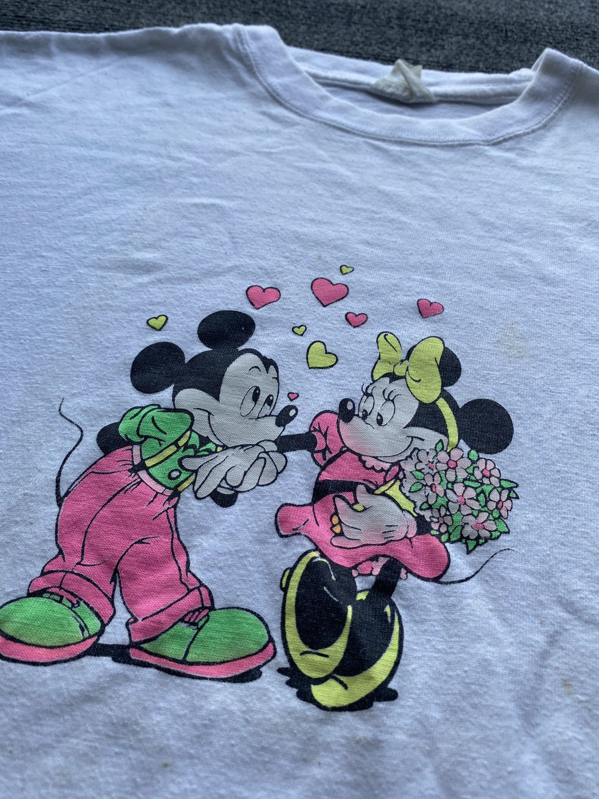 Other 🔥Vntg Disney Mickey and Minnie mouse love tee Size US M / EU 48-50 / 2 - 2 Thumbnail
