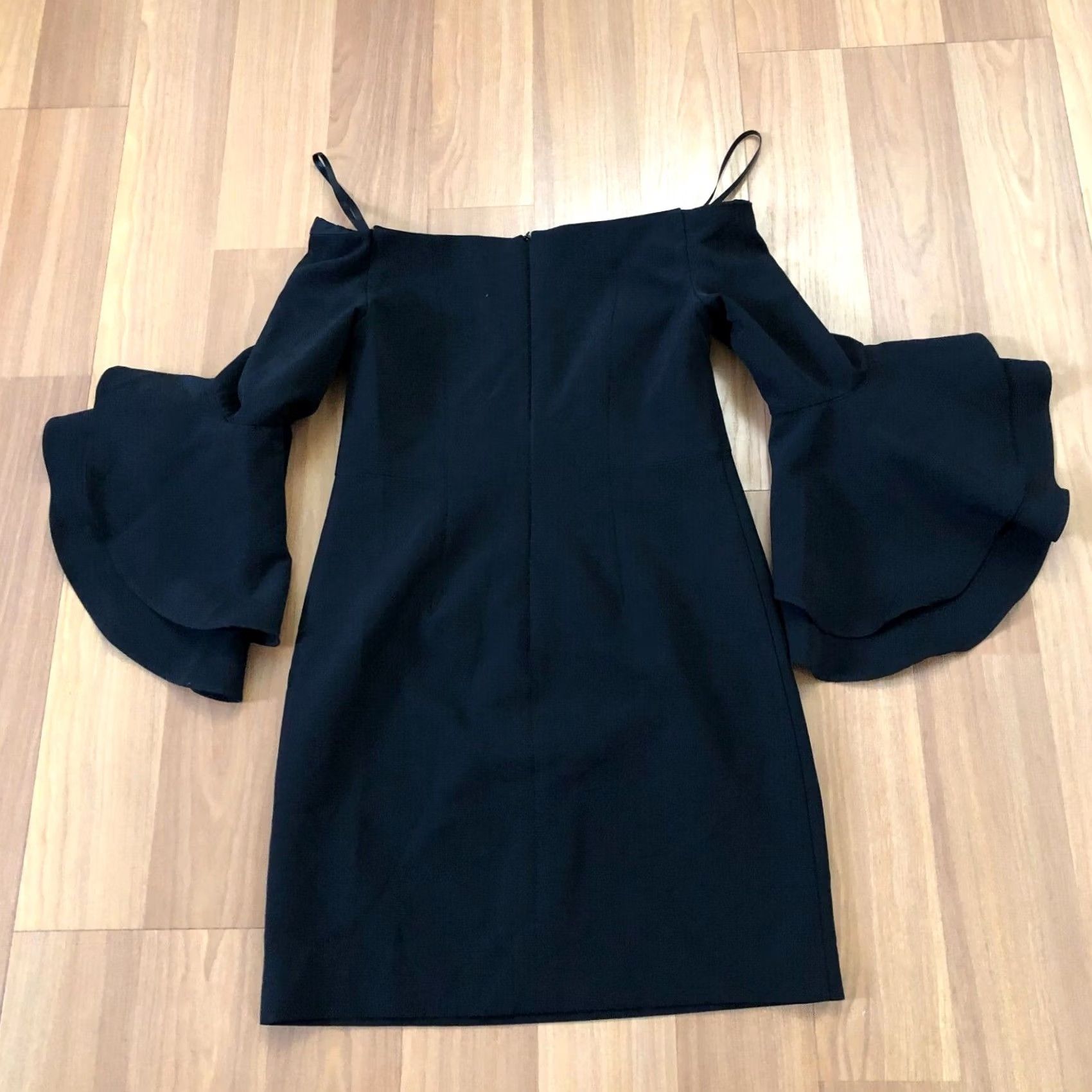 MILLY Milly Minis Dress Off the Shoulder Mini Sleeveless Short Length 12 Women's Flounce Layered Black Pullover Size 34" / US 12 / IT 48 - 2 Thumbnail