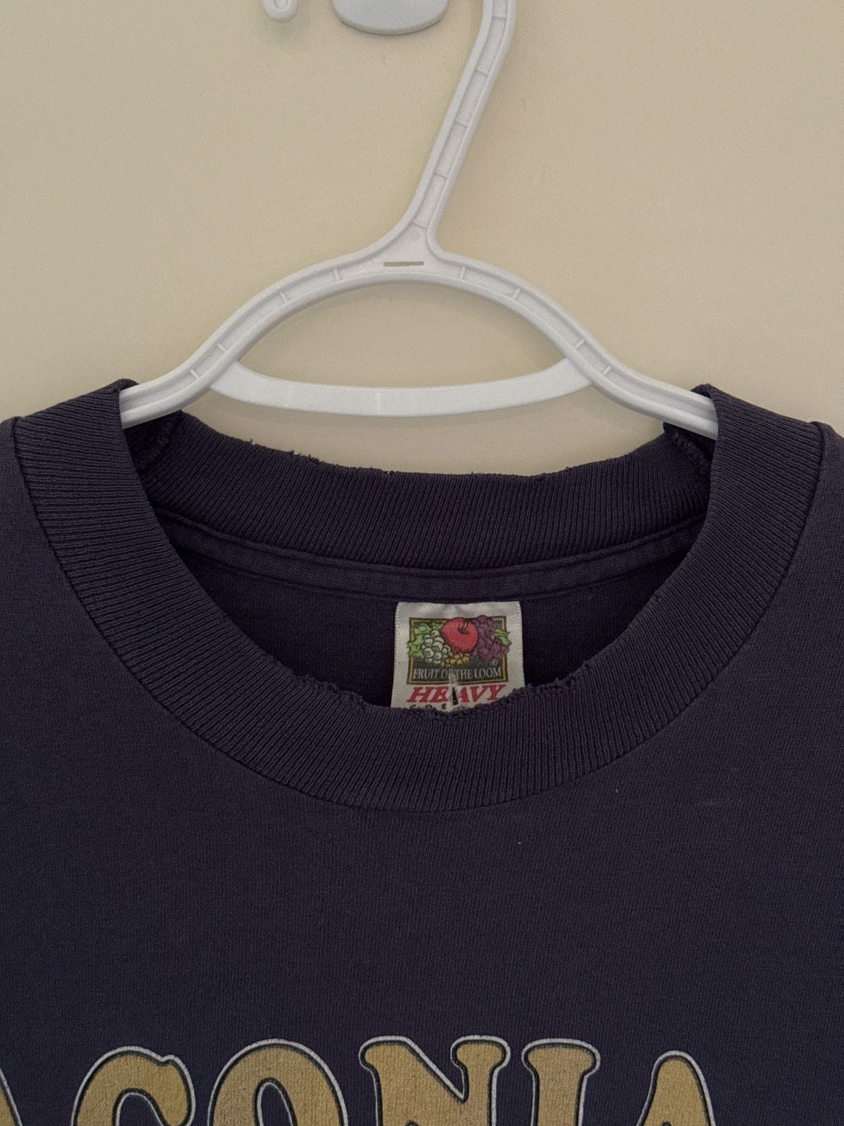 Vintage Vintage Laconia 97 T-Shirt Size US L / EU 52-54 / 3 - 3 Thumbnail