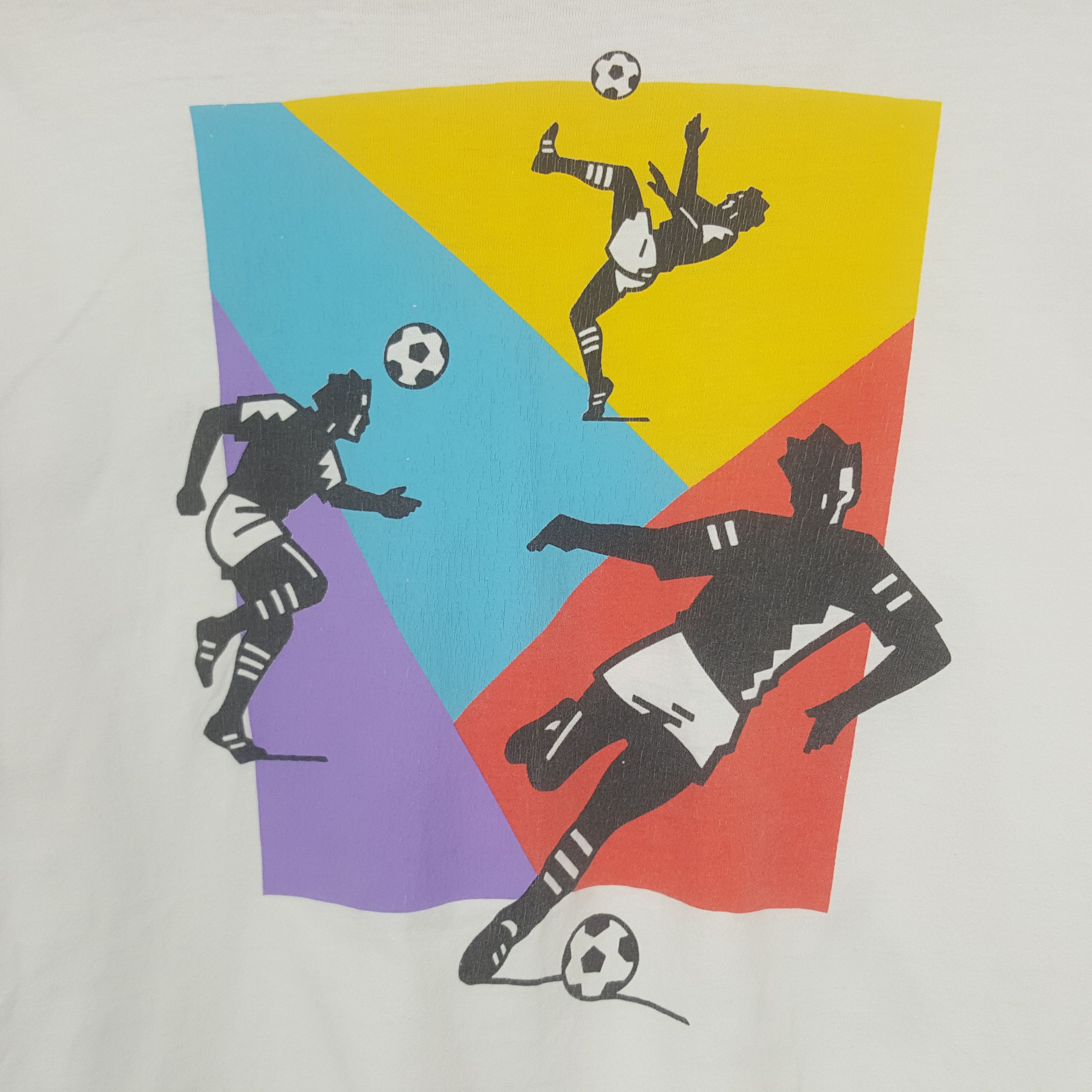 Vintage Vintage World Cup USA 94 Soccer Tshirt C299N37 Size US L / EU 52-54 / 3 - 4 Thumbnail
