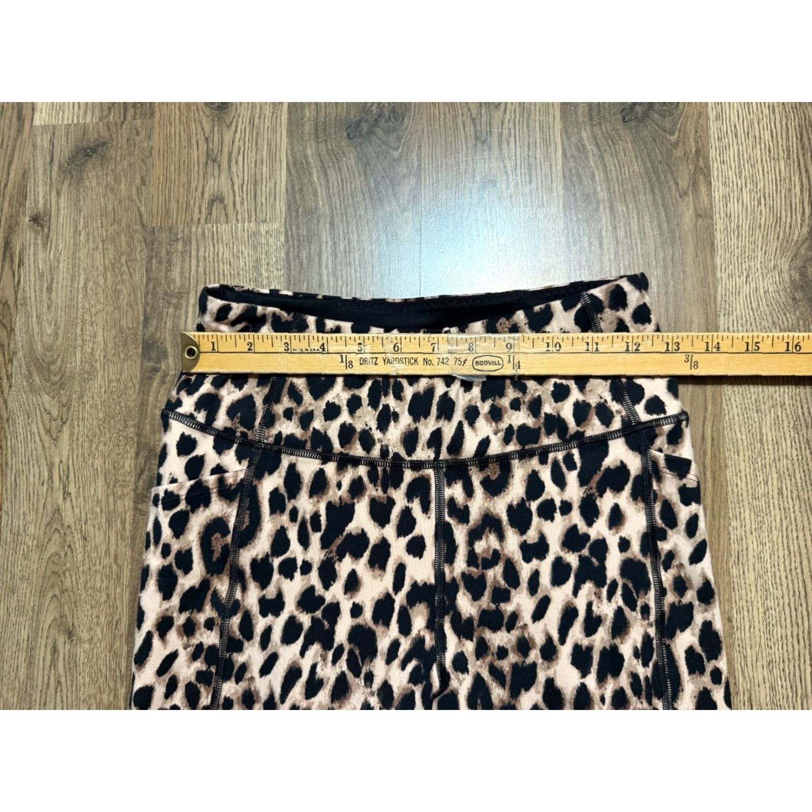 Victoria's Secret Victoria's Secret Leggings Women's Size 8 Black Cheetah Print Ankle Pants Size 30" / US 8 / IT 44 - 5 Thumbnail
