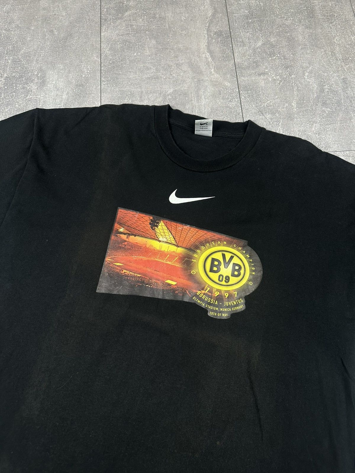 Nike Nike 1997 Borussia Dortmund European Champions T-Shit Size US XXL / EU 58 / 5 - 4 Thumbnail