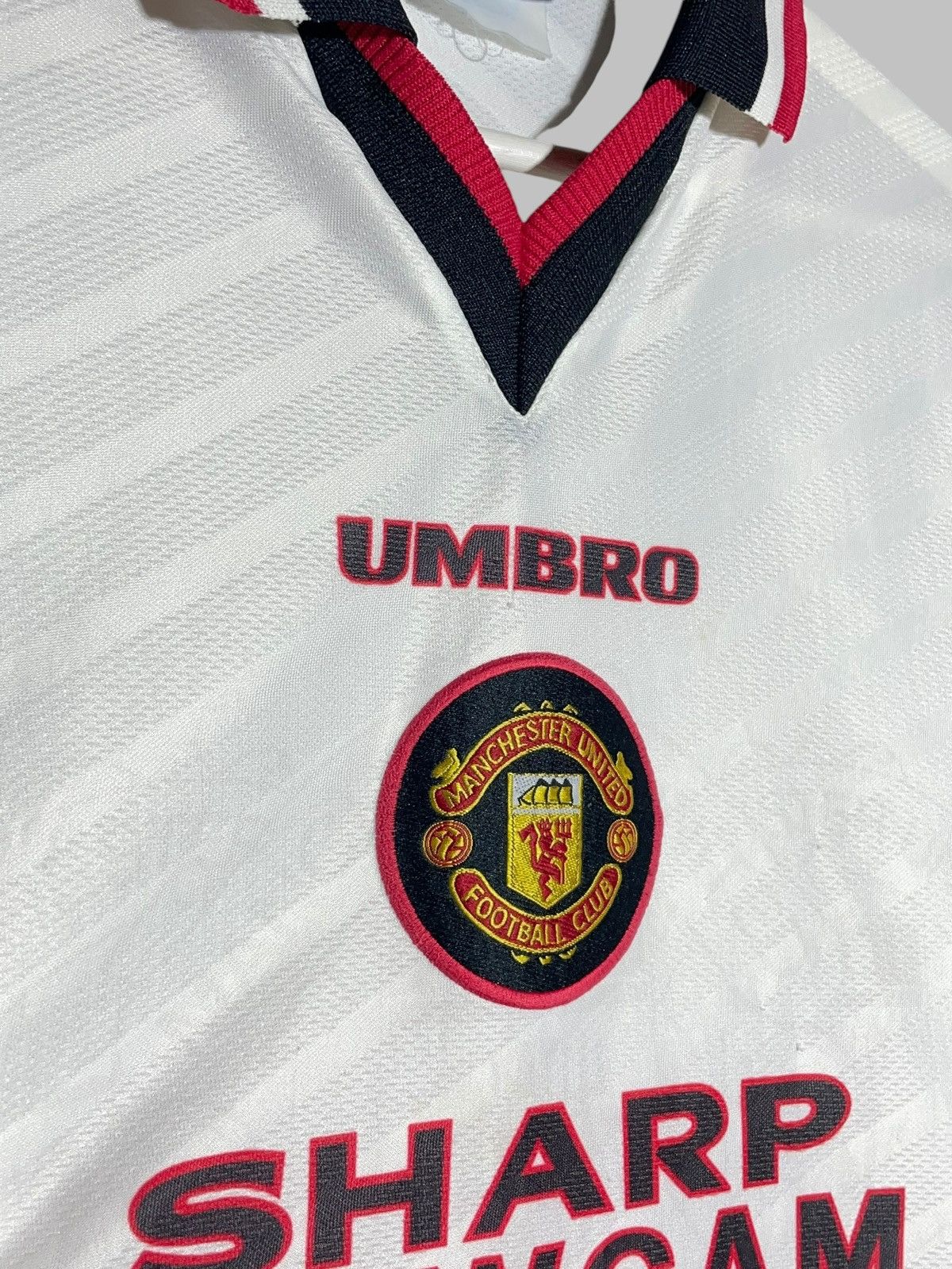 Umbro × Vintage Manchester United Umbro 1996/97 Away Vintage Football Shirt Size US M / EU 48-50 / 2 - 4 Thumbnail