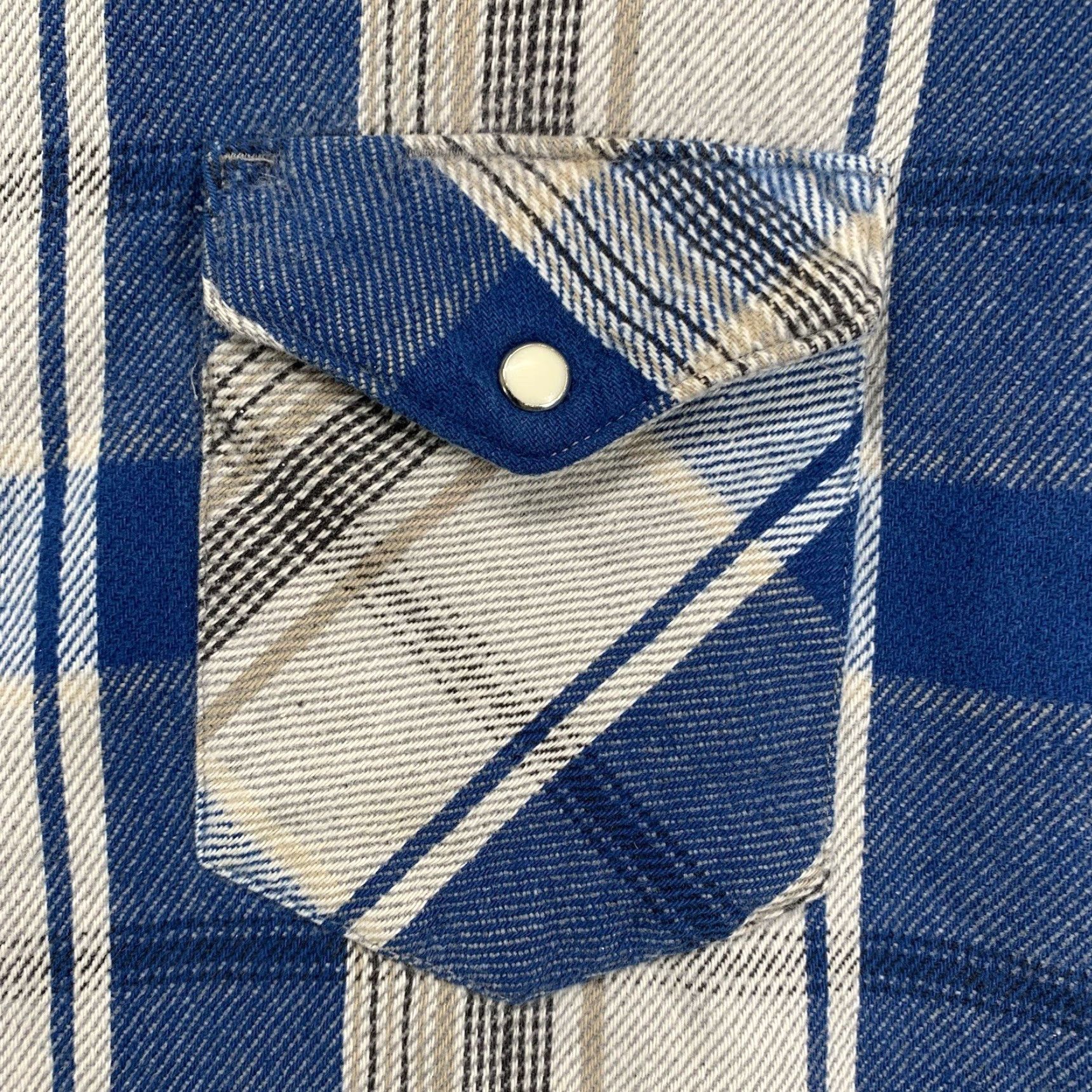 Wrangler VINTAGE Wrangler Button-Up Plaid Flannel XL Blue Long Sleeve Casual Workwear Shirt 80s 90s Western Grunge Cowboys Mens Size US XL / EU 56 / 4 - 5 Thumbnail