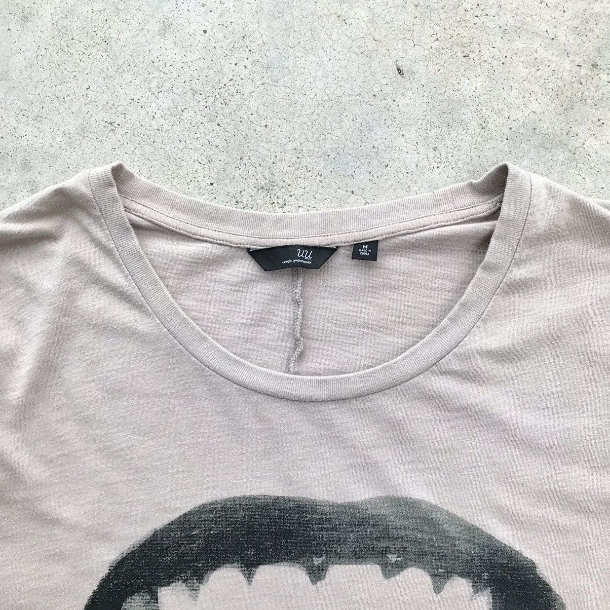 Undercover Jun Takahashi - Undercover x Uniqlo HiJoe ! L/S T-Shirt Size US M / EU 48-50 / 2 - 6 Thumbnail