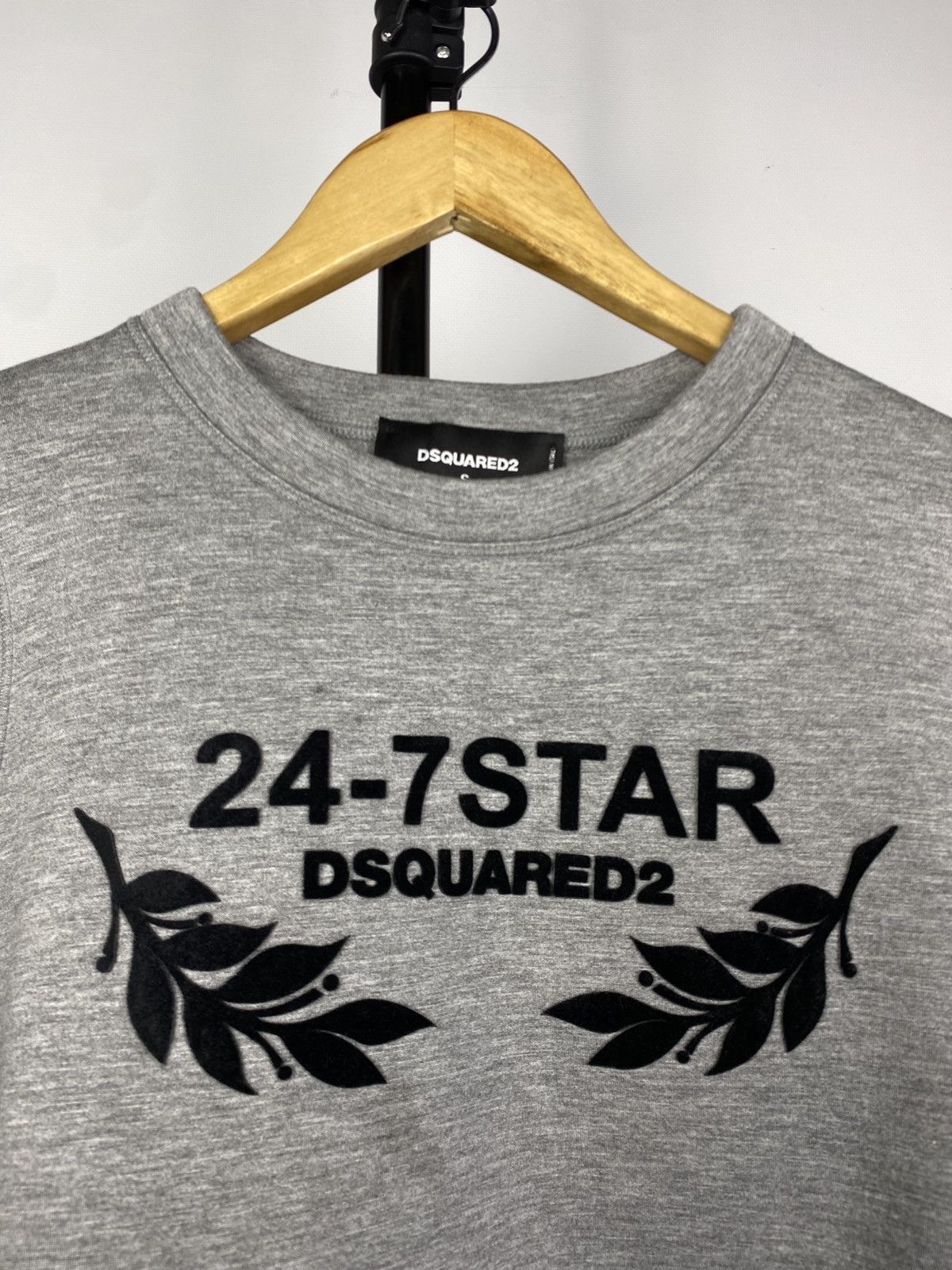 Designer × Dsquared2 × Vintage Vntg streetwear cropped luxury Designer Dsquared2 sweatshirt Size S / US 4 / IT 40 - 4 Thumbnail