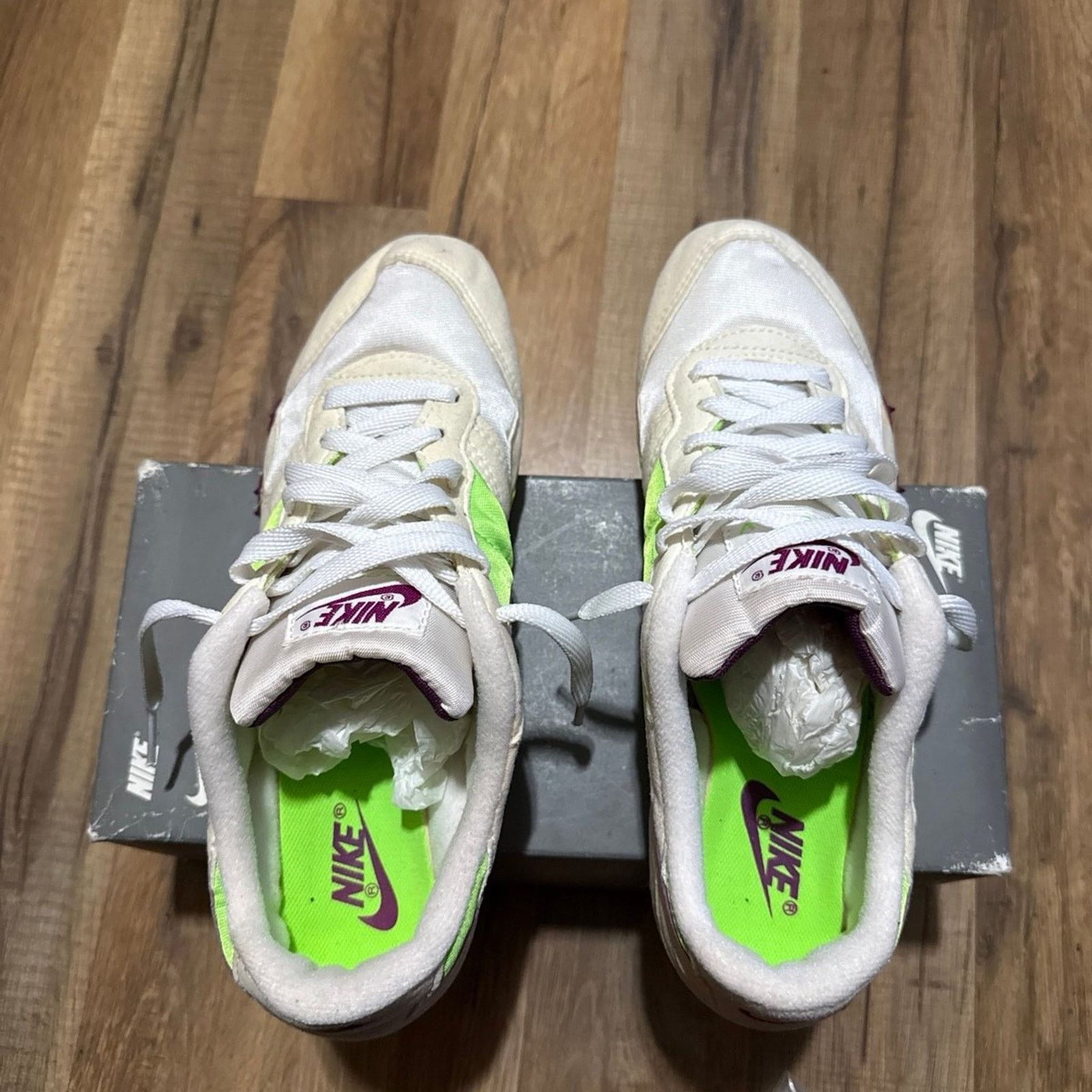 Nike 90s Nike Zoom V White Electric Green Red Plum Track Spikes Size US 9.5 / EU 42-43 - 2 Thumbnail