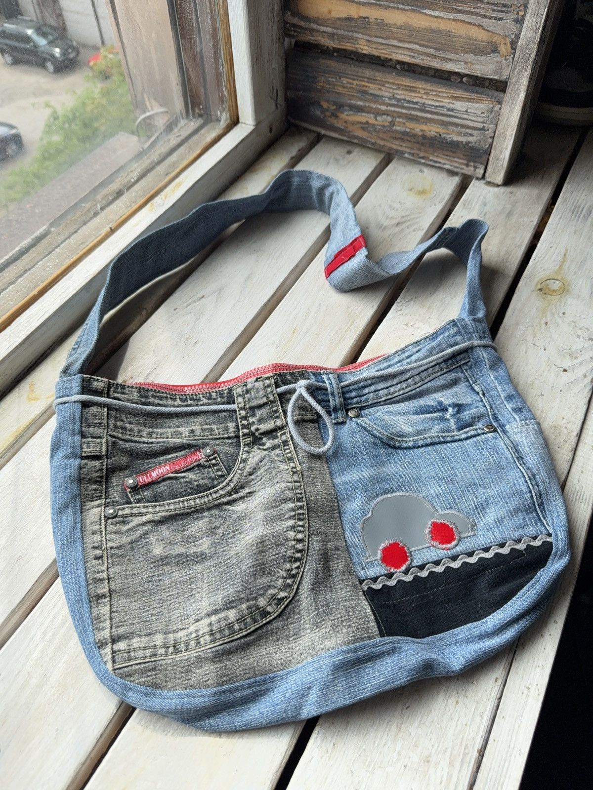 Designer × Japanese Brand × Vintage VNTG Y2K Patchwork Jean Bag Handmade Reworked Vintage RIRI Size ONE SIZE - 4 Thumbnail