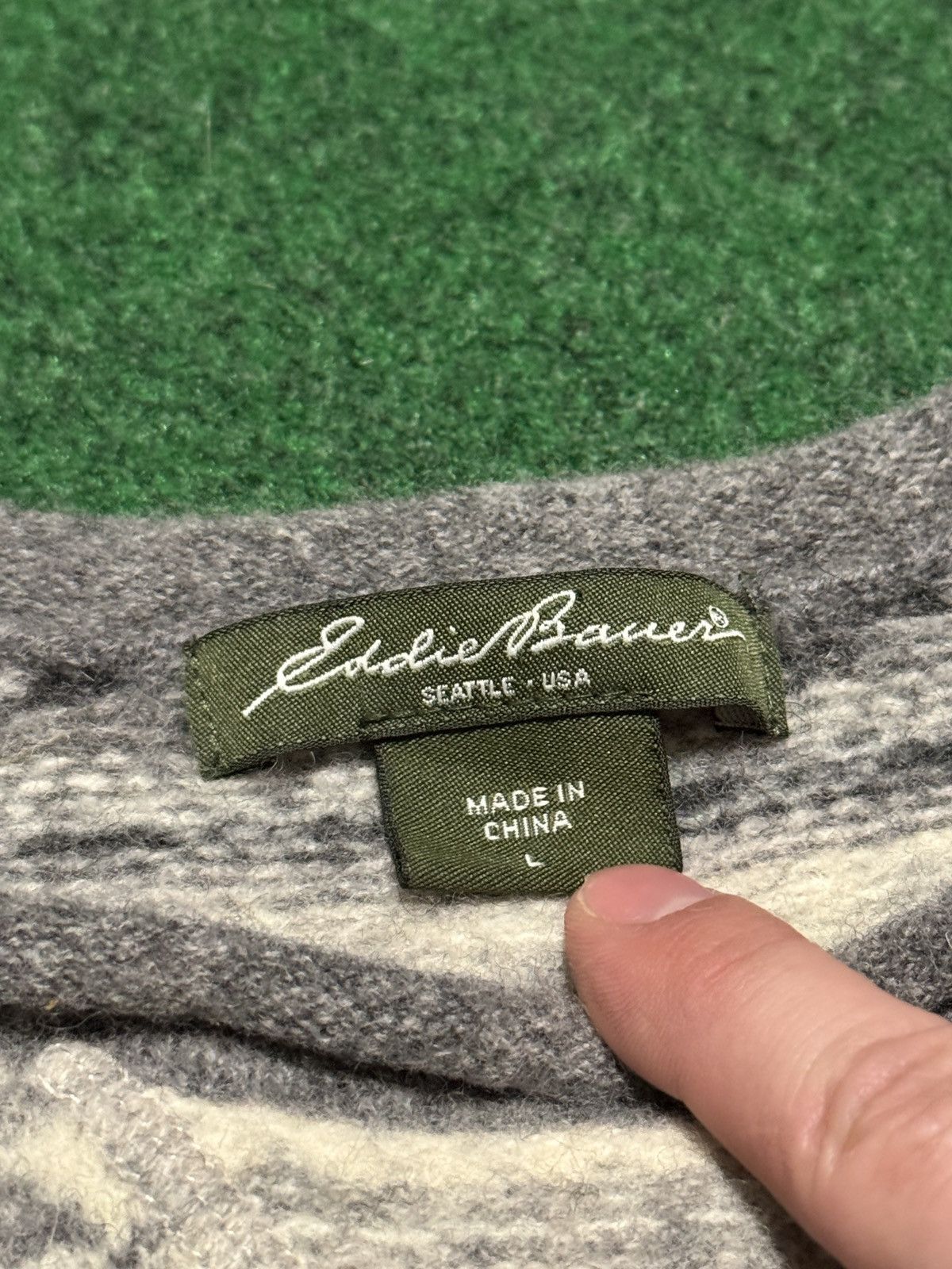 Eddie Bauer Eddie Bauer Nordic Lamb's Wool Elbow Patch Sweater 16x22 Size XS / US 0-2 / IT 36-38 - 2 Thumbnail