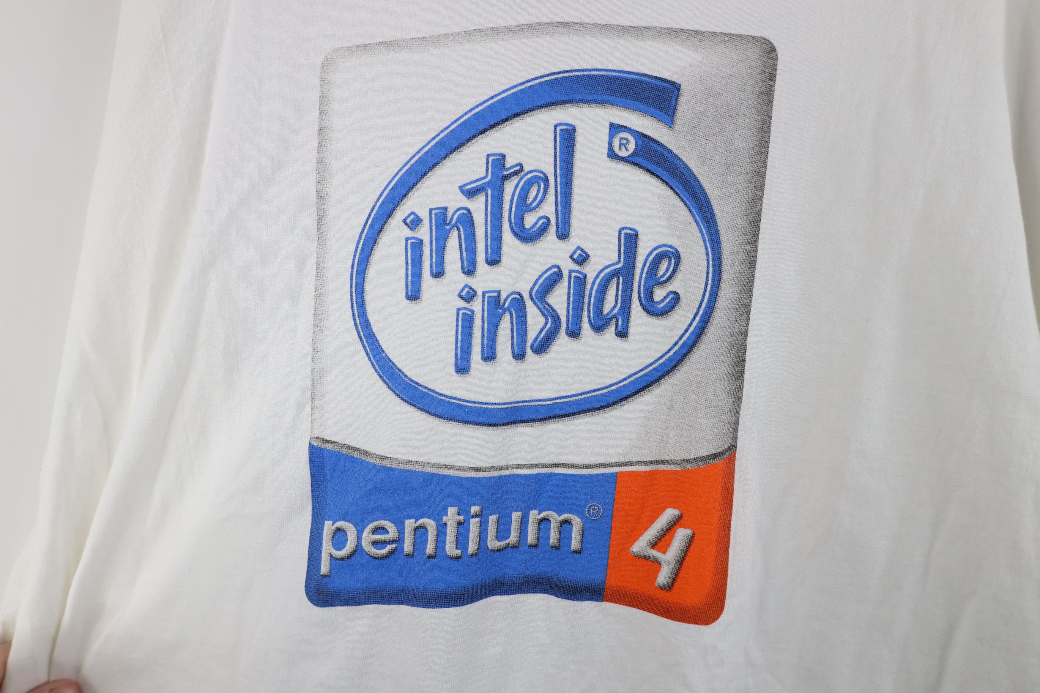 Vintage Vintage Y2K Intel Computers Pentium 4 Chip T-Shirt White Size US XXL / EU 58 / 5 - 8 Thumbnail