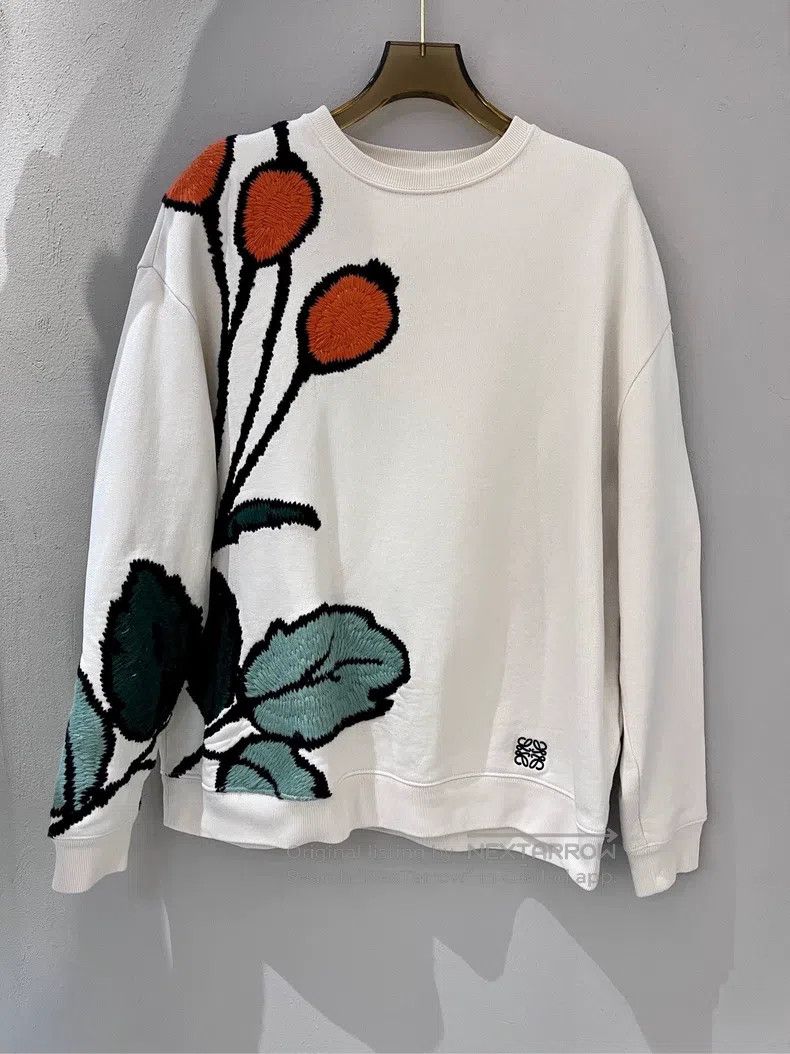 Loewe Loewe Plant Pattern Printed Round Neck Sweatshirt, Beige Size XS / US 0-2 / IT 36-38 - 1 Thumbnail