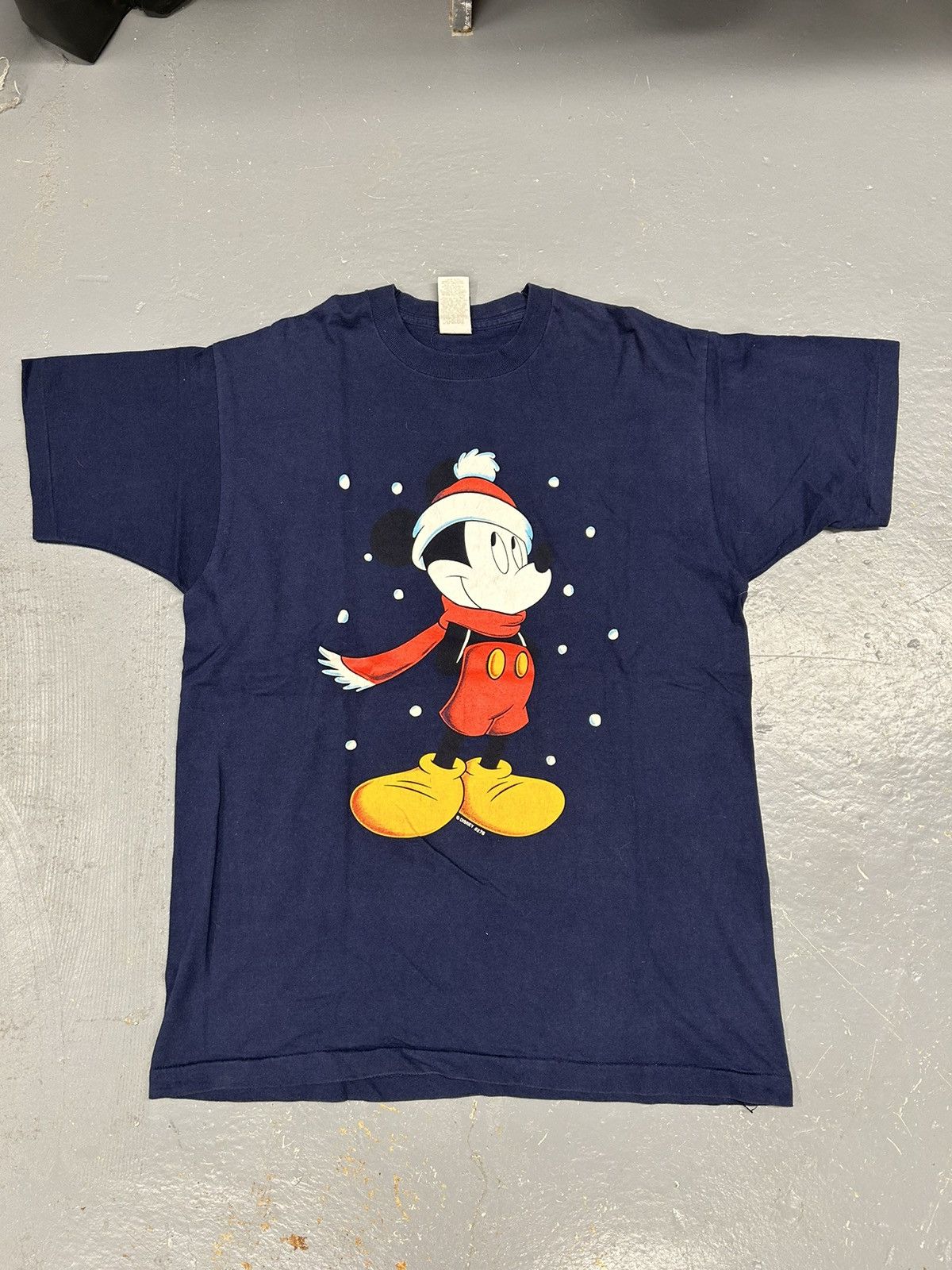 Mickey Mouse Crazy Vintage 90s Essential Disney Mickey Mouse Navy T-Shirt Size US XL / EU 56 / 4 - 1 Thumbnail