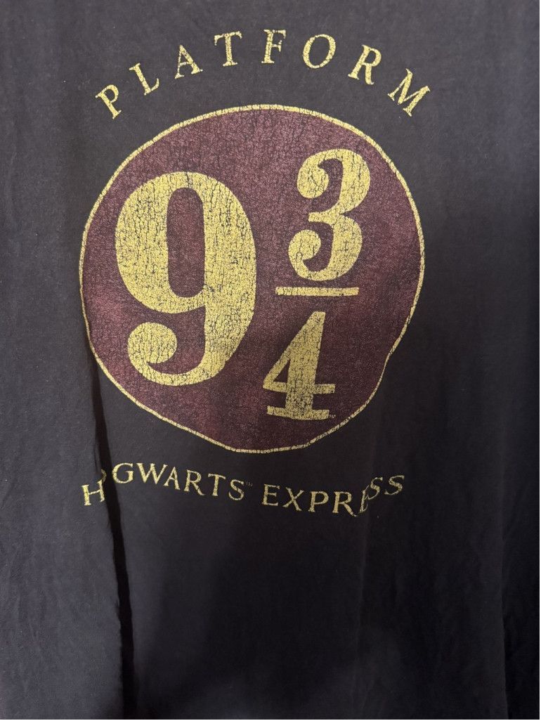 The Unbranded Brand Harry Potter Platform 9 3/4 T-Shirt Men's Size L Black Size US L / EU 52-54 / 3 - 3 Thumbnail