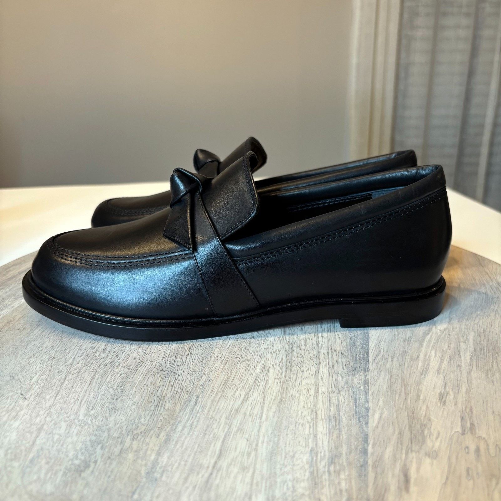 Alexandre Birman Alexandre Birman Clarita Chunky Loafer Black Leather Sz 7.5 Size US 7.5 / IT 37.5 - 5 Thumbnail