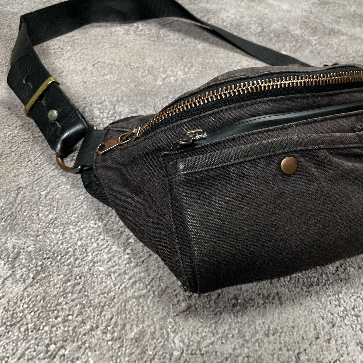 Vintage Vintage Y2K Black Shoulder Bag Military Strap Streetwear OS Size ONE SIZE - 2 Thumbnail